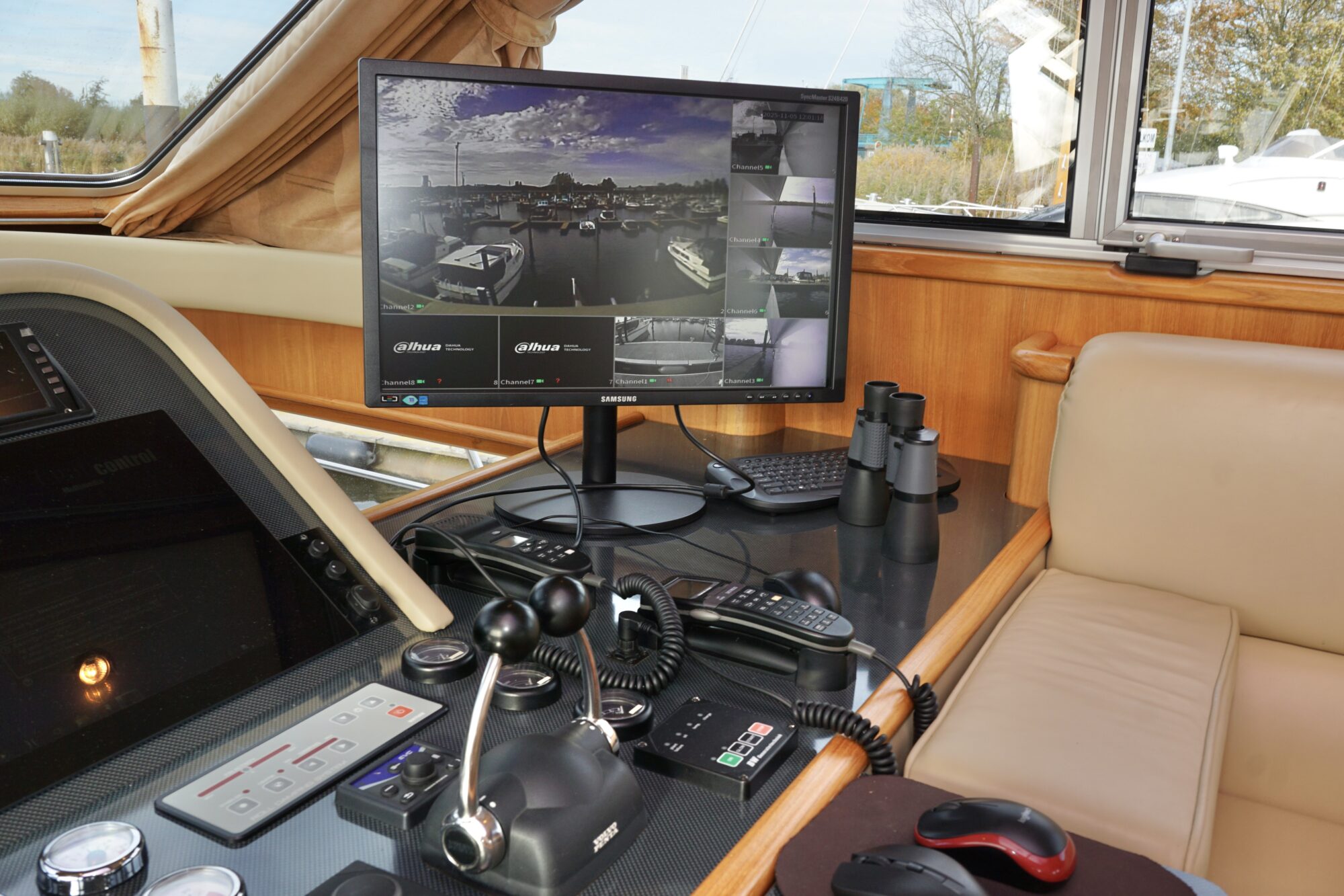 Van den Hoven Exclusive 18.00 VS