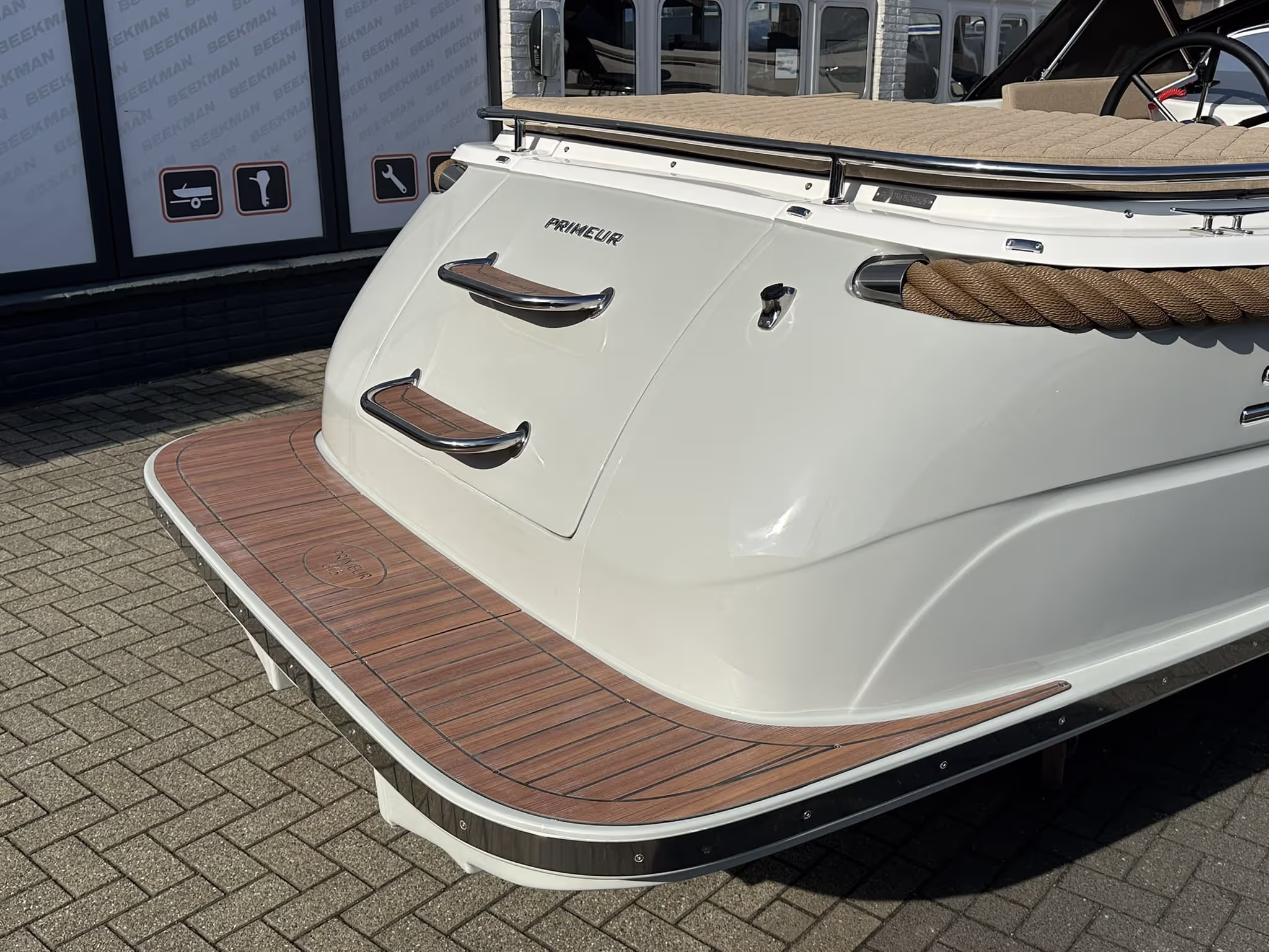 Primeur 615 Tender