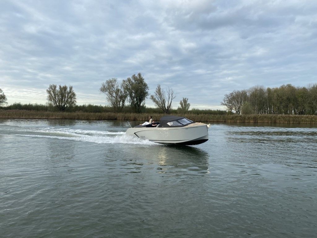 Maxima 840