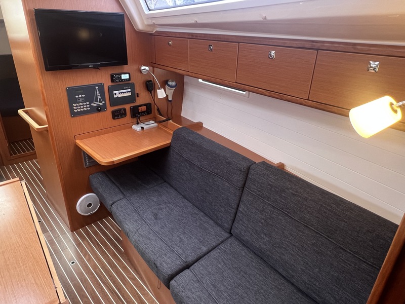 Bavaria Cruiser 37-3