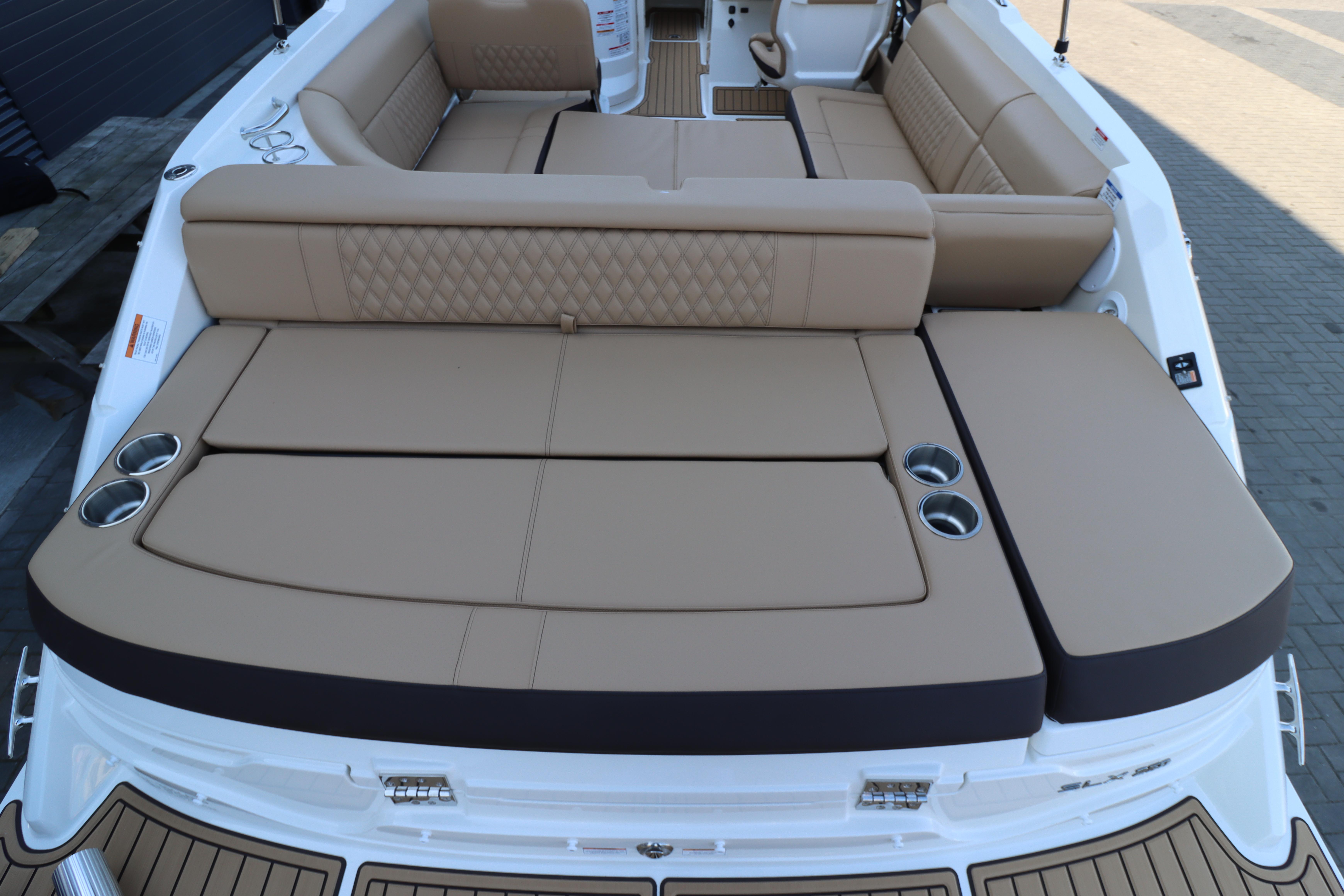 Sea Ray SLX 250
