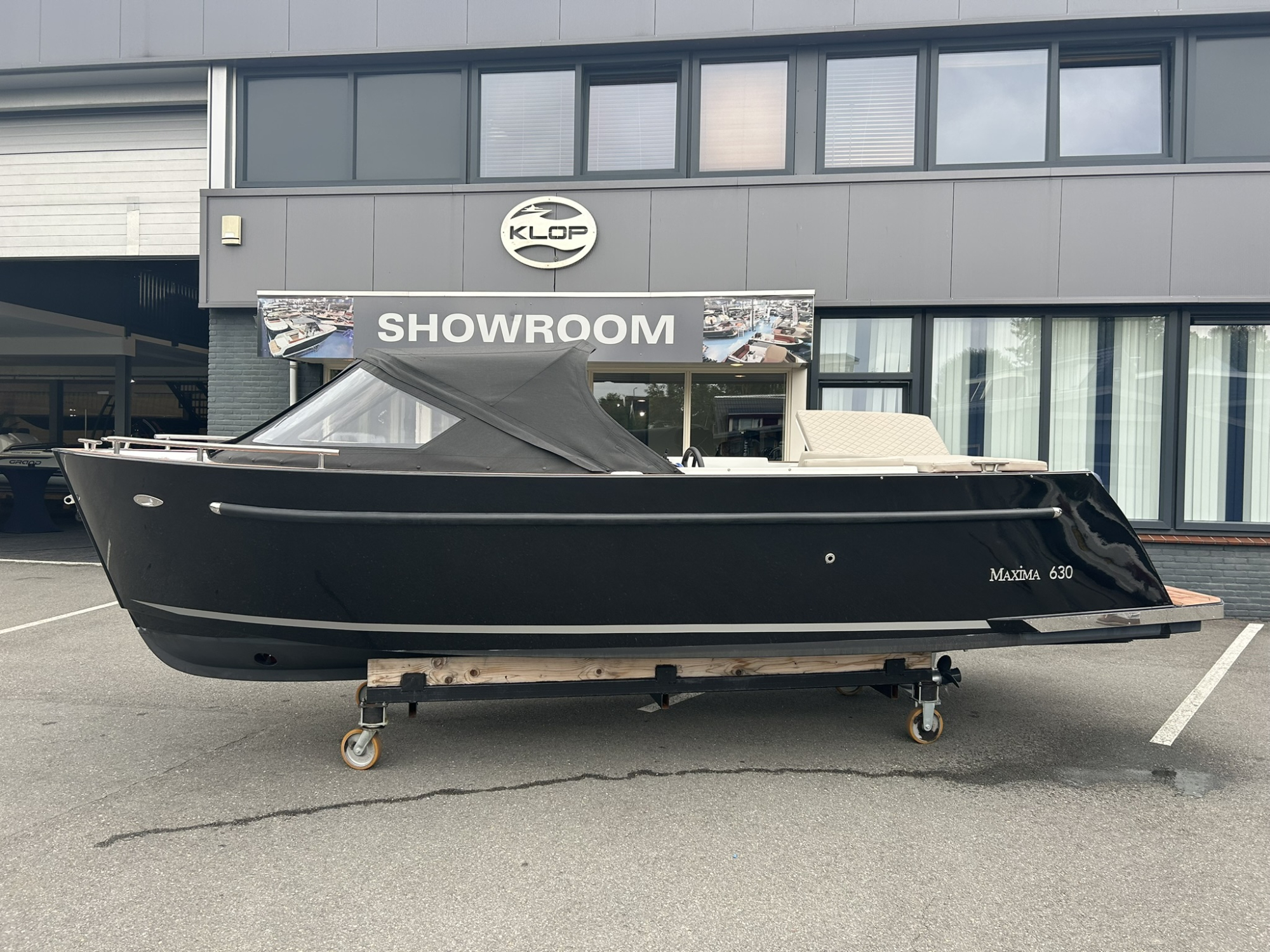 Maxima Boats 630 zwart - Vernieuwd model - Op voorraad!