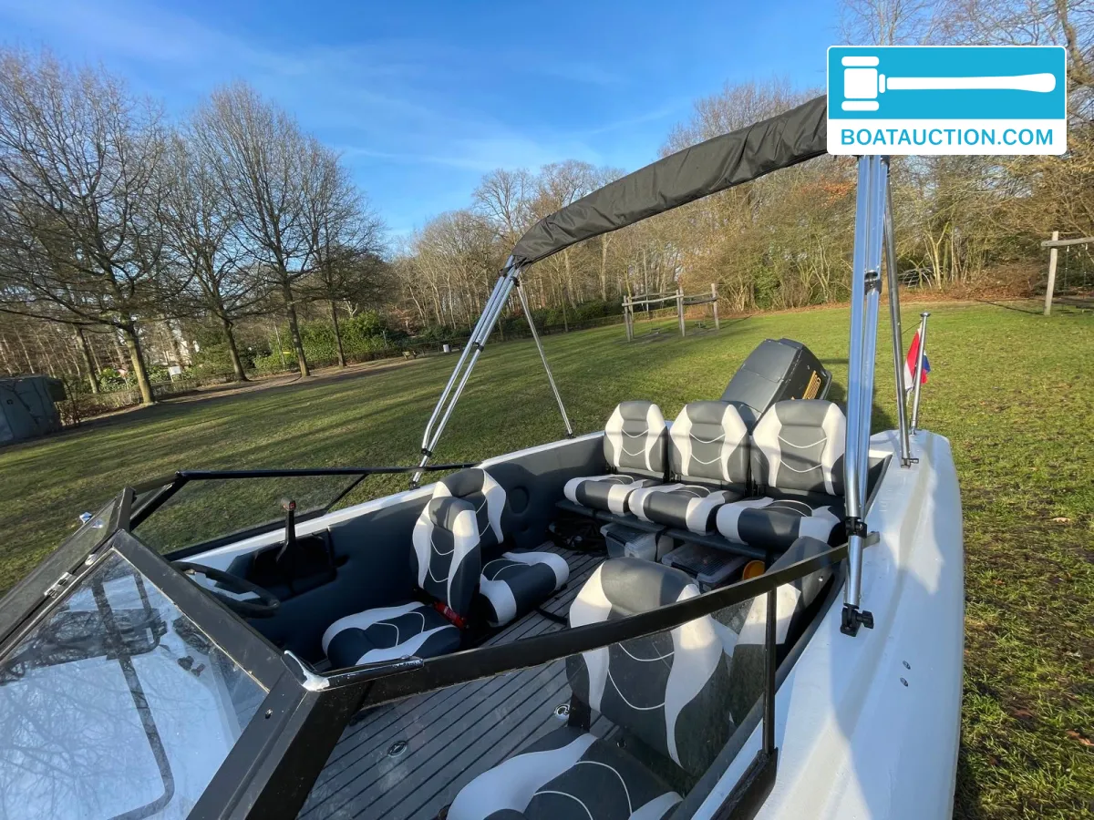 Fletcher Arrowbeau 17