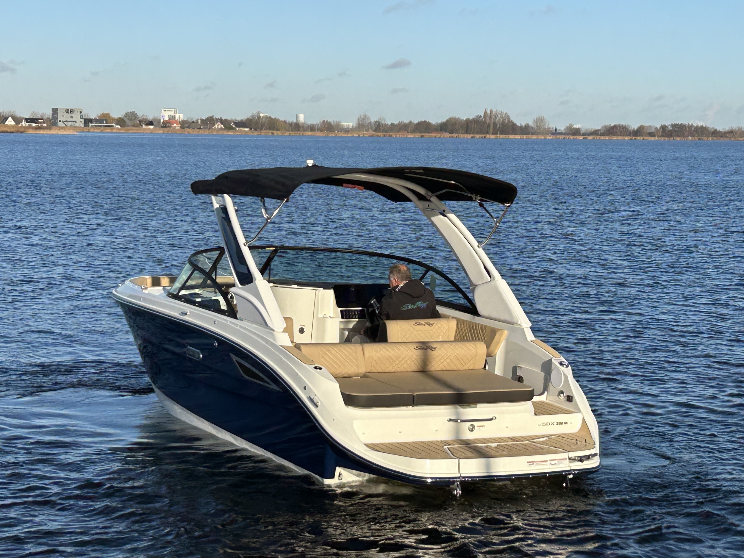 Sea Ray SDX 230 Surf