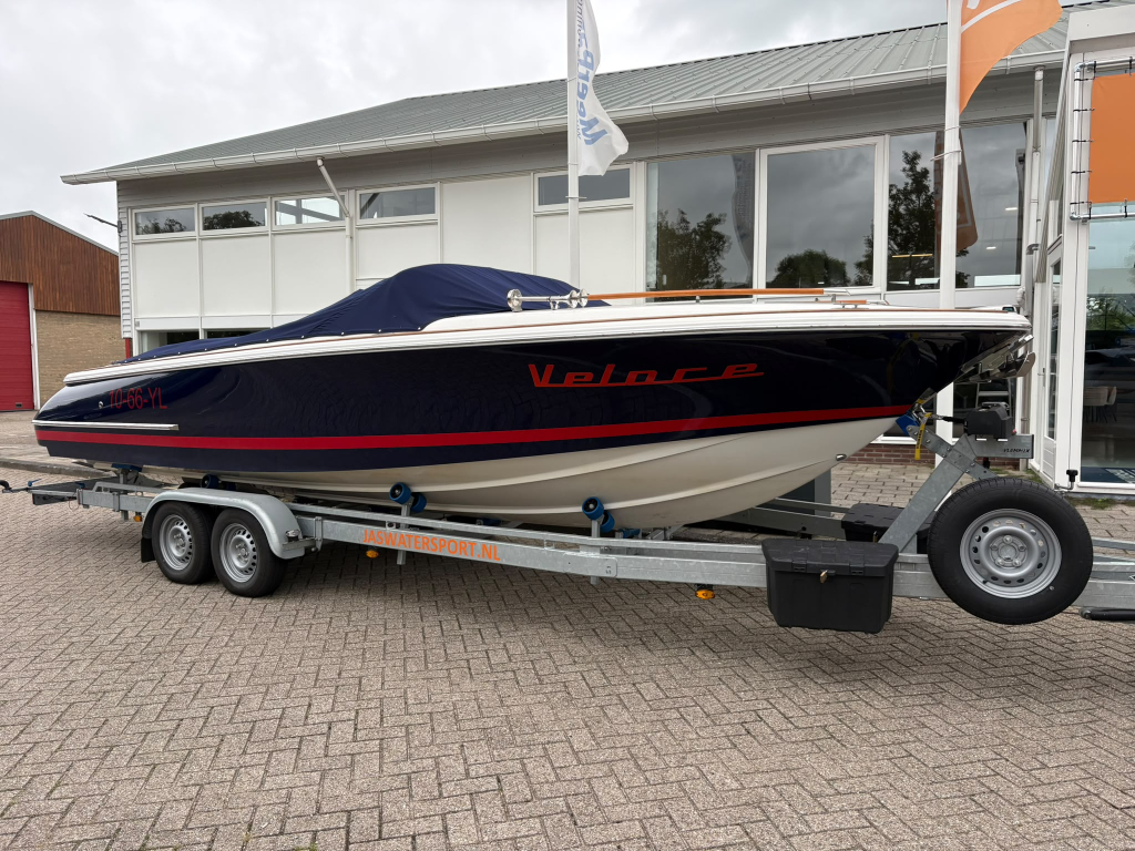 Chris Craft 25