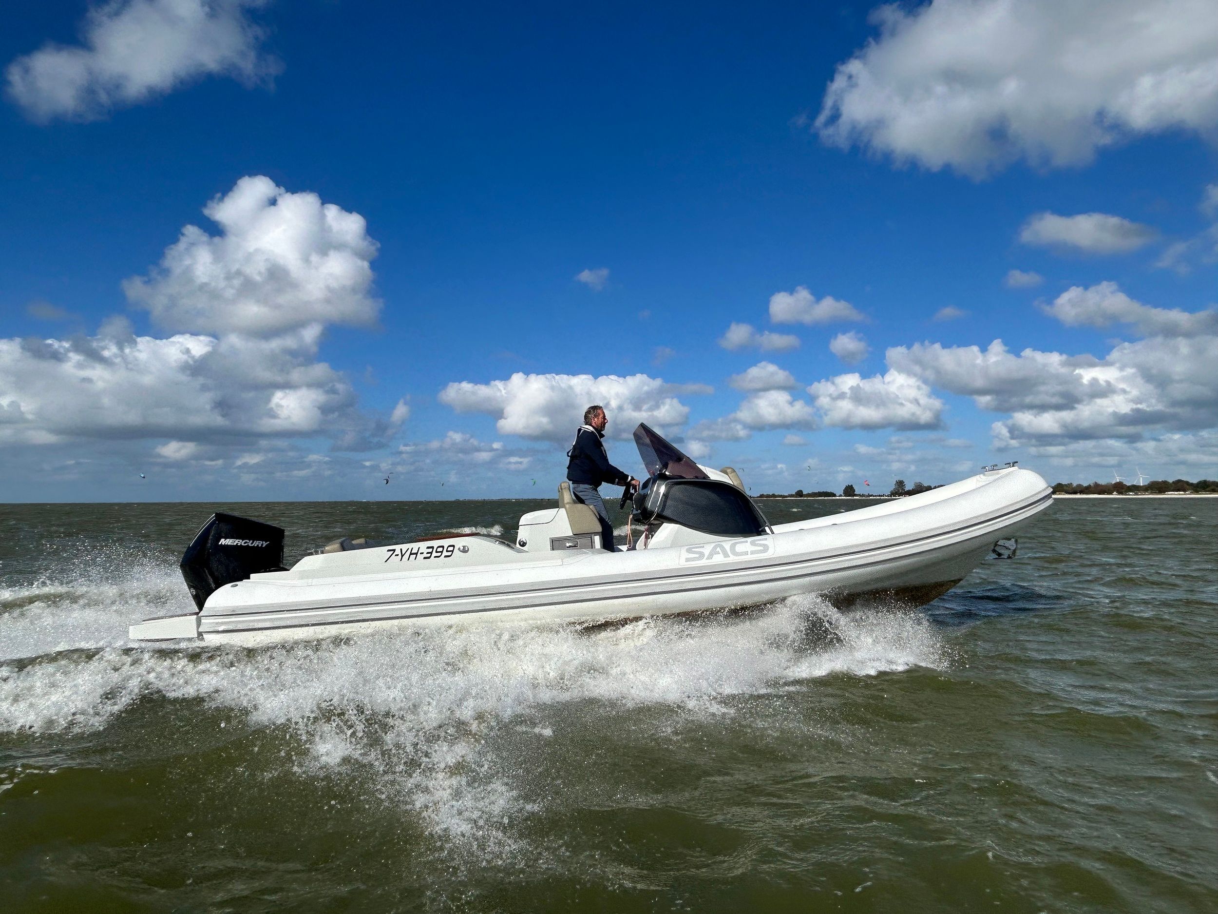 SACS Strider 900