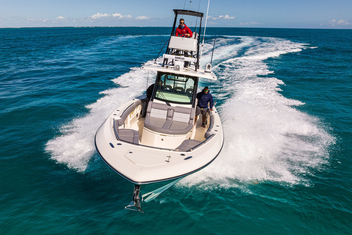 Boston Whaler 360 Outrage