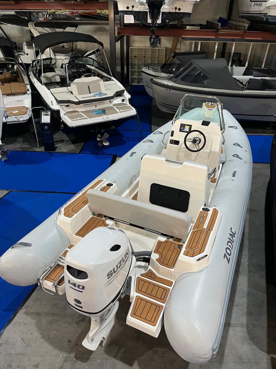 Zodiac Medline 5.8 RIB Voorjaar aanbieding