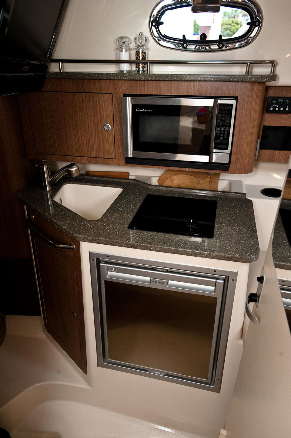 Boston Whaler 285 Conquest