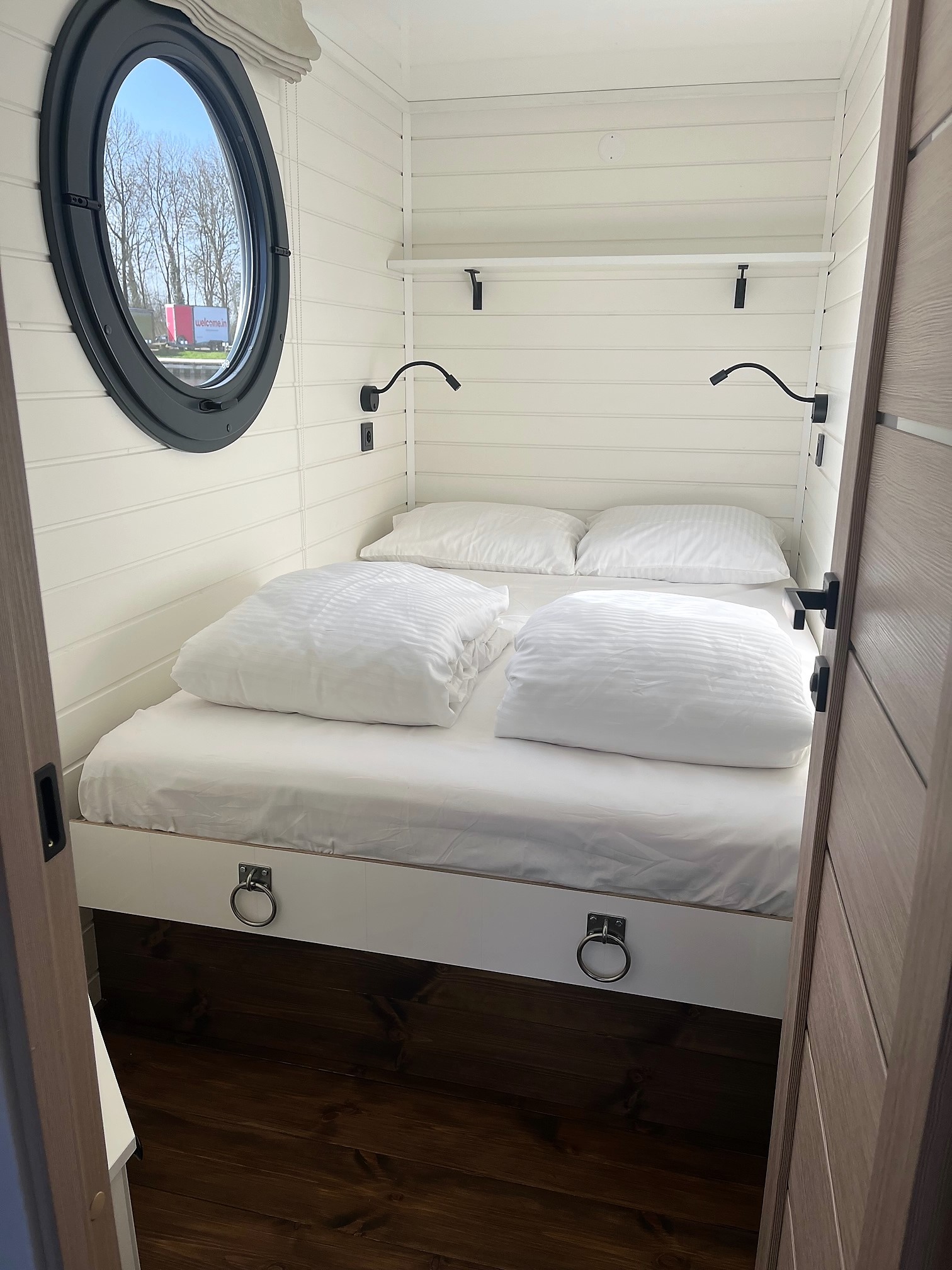 Nordic Season NS 40 Eco 36m2 Houseboat