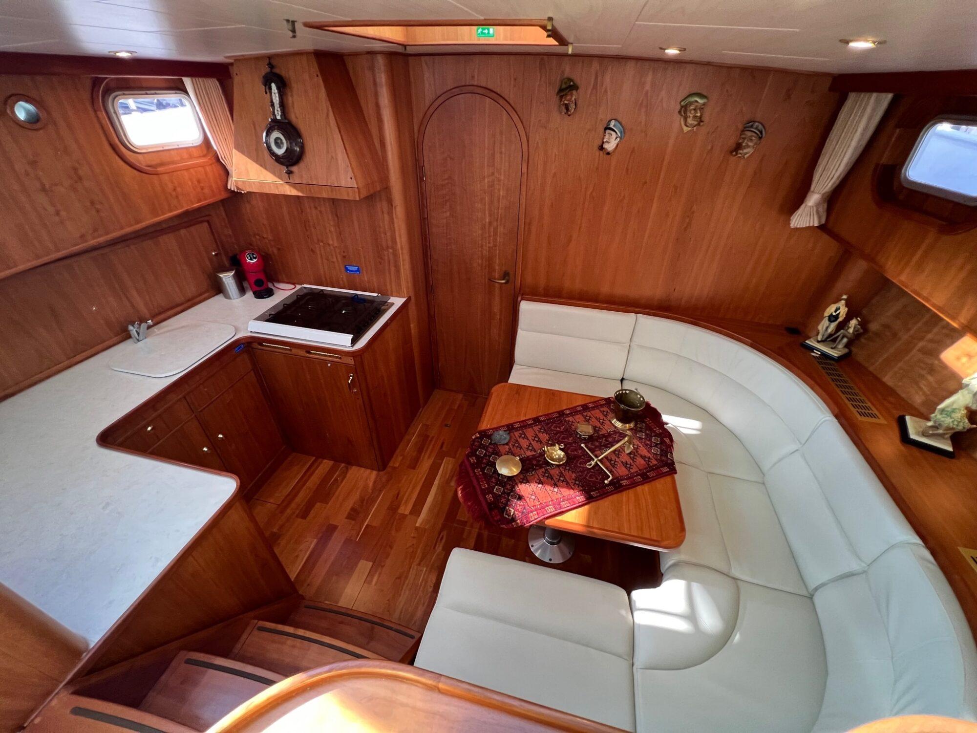 Alm Alm Spitsgatkotter 12.80 AK Cabrio