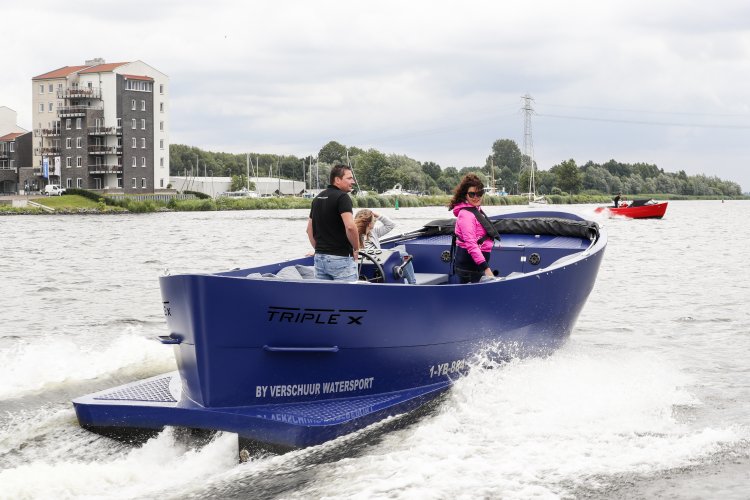 Triple X 800 DE GROOTSTE SLOEPENSHOWROOM VAN NEDERLAND