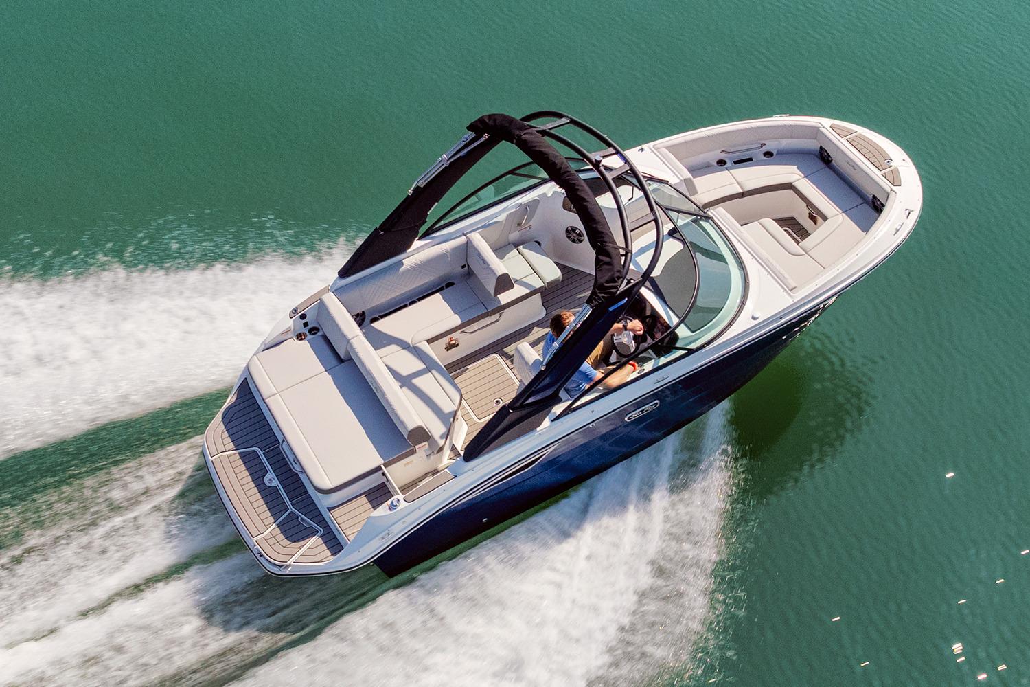 Sea Ray SDX 230