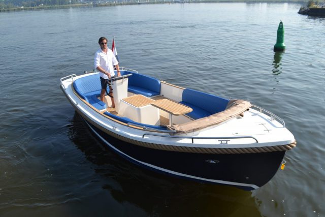 Waterspoor 630 DE GROOTSTE SLOEPENSHOWROOM VAN NEDERLAND