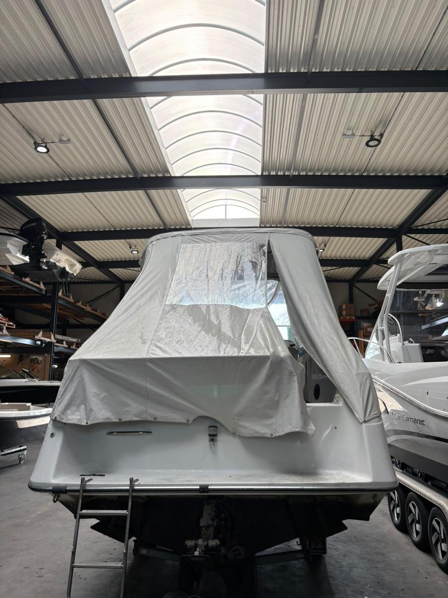 Rinker 260 FIESTA FEE