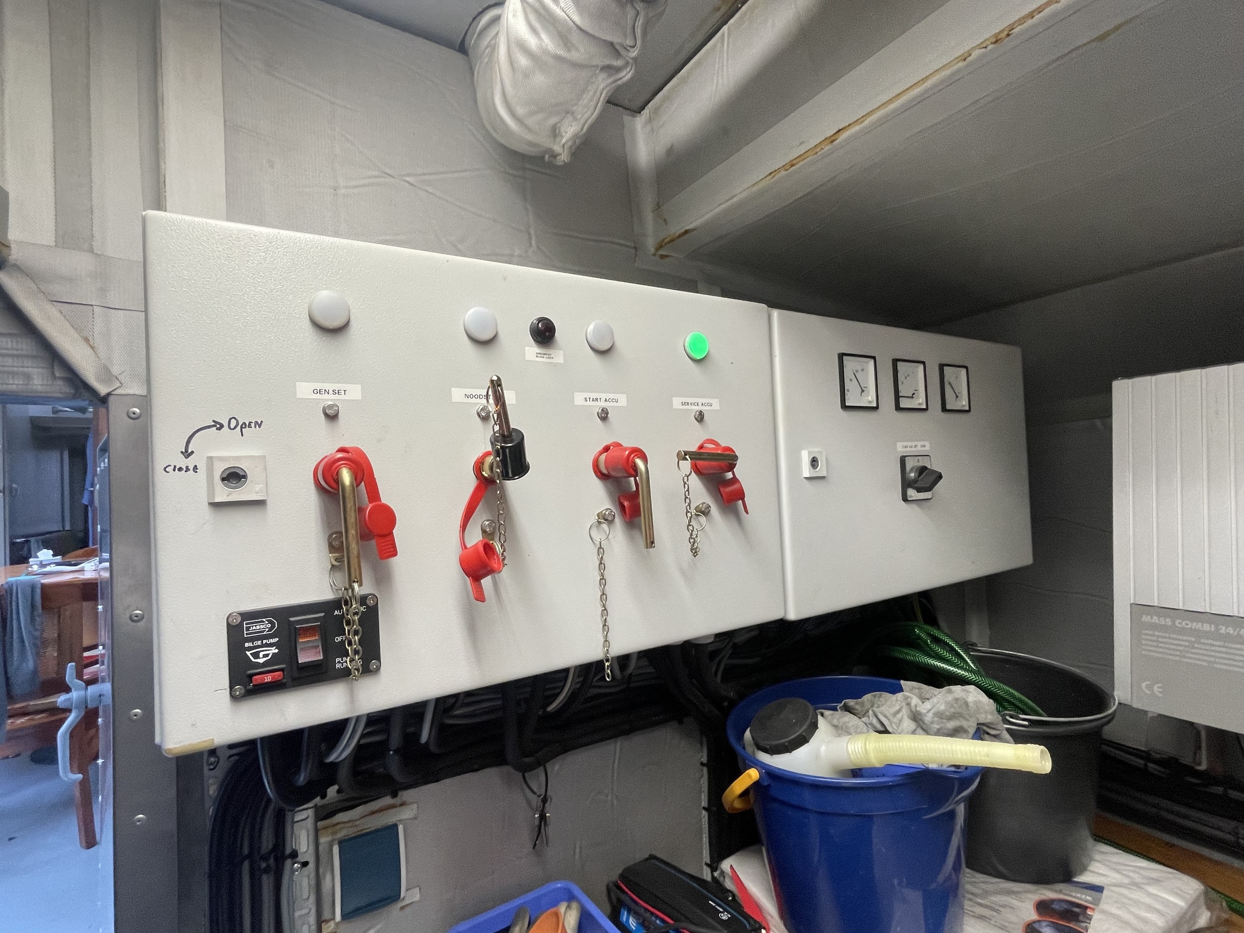 Dykstra Schooner 77, Midzwaard