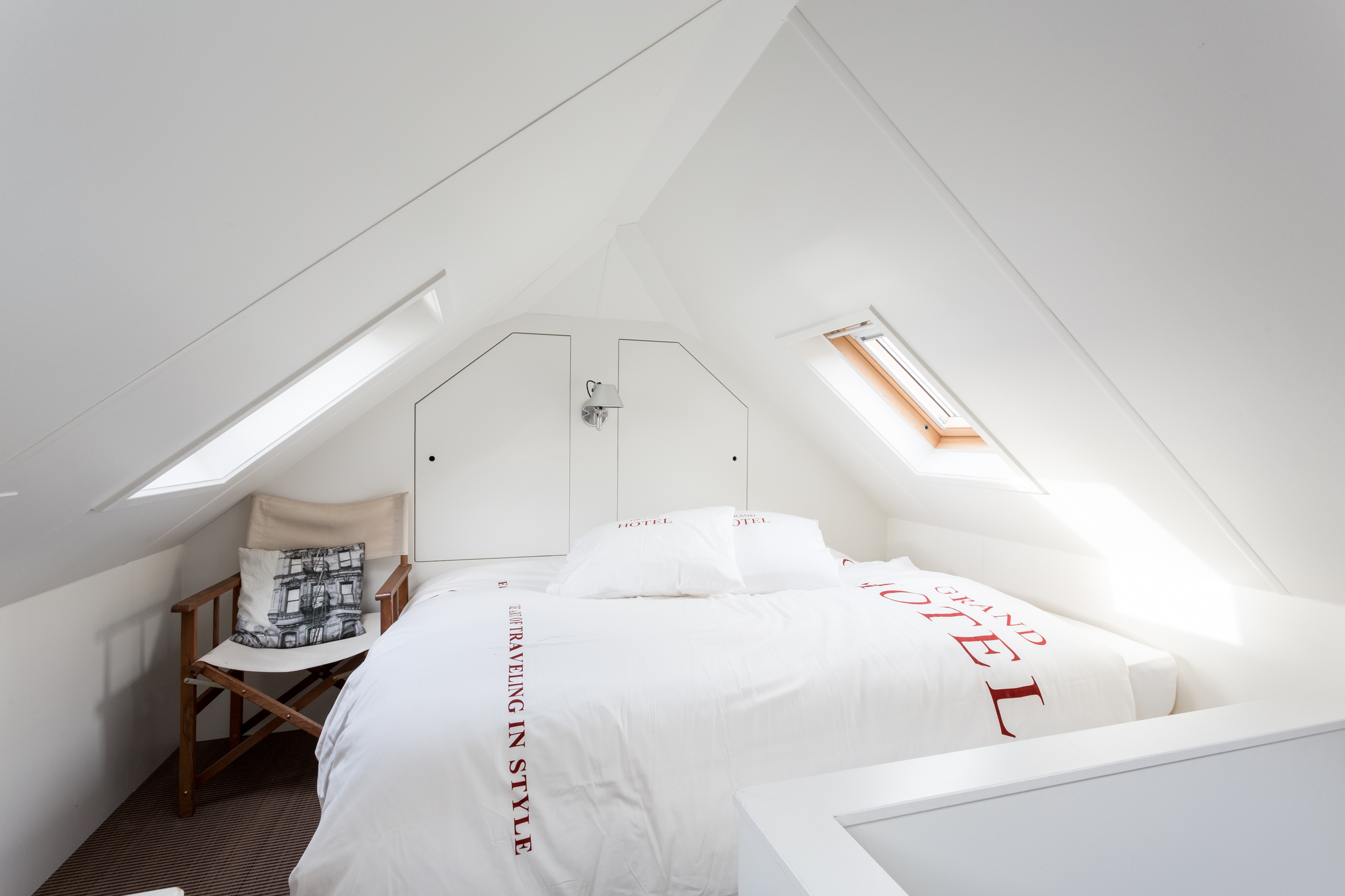 PRINS HOMESHIP 1350 Houseboat Flark