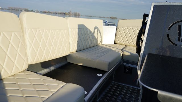 Van Vossen 650 Plugin-E-Tender ZONDAGS GEOPEND