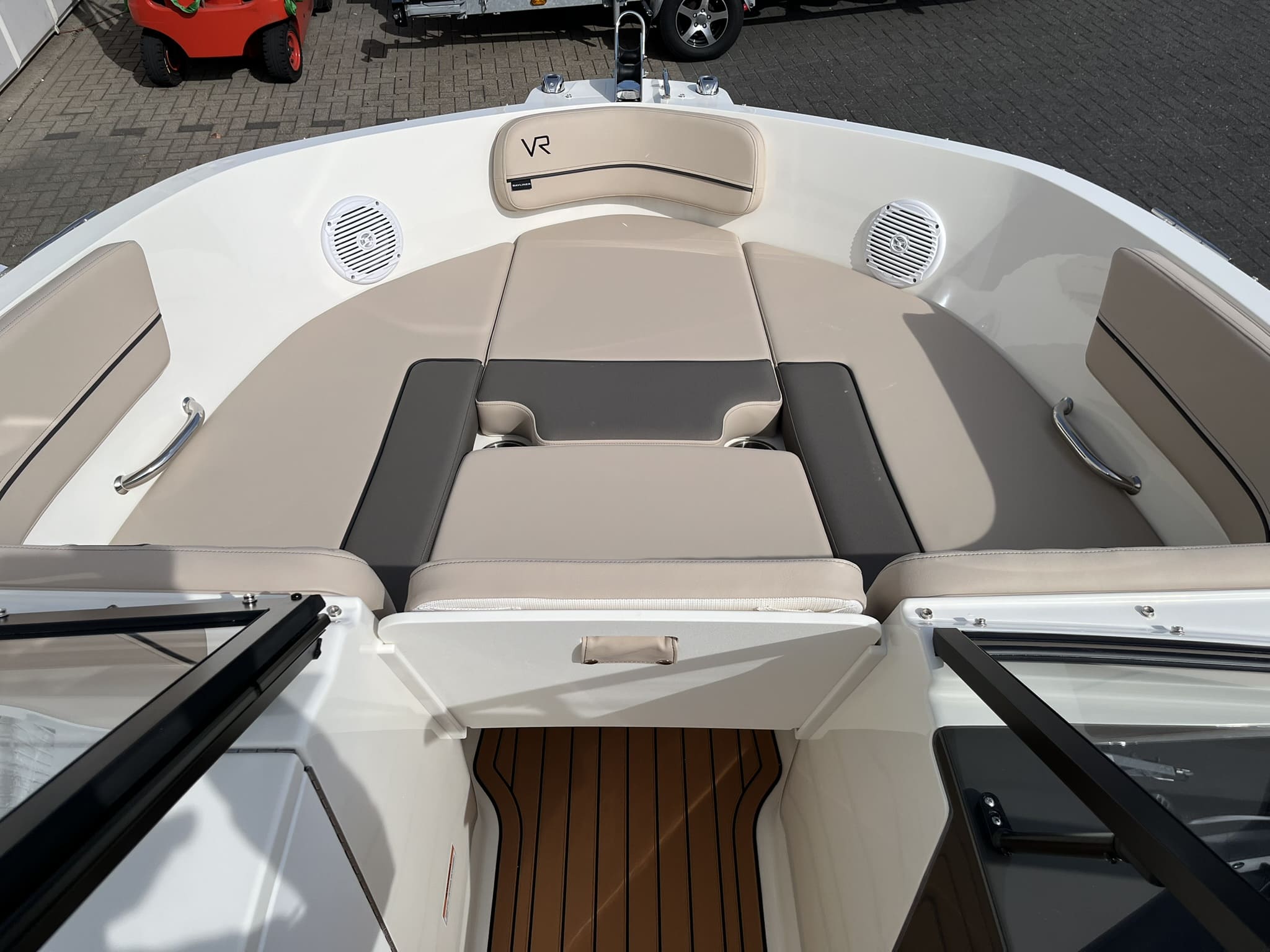 Bayliner VR6 Bowrider