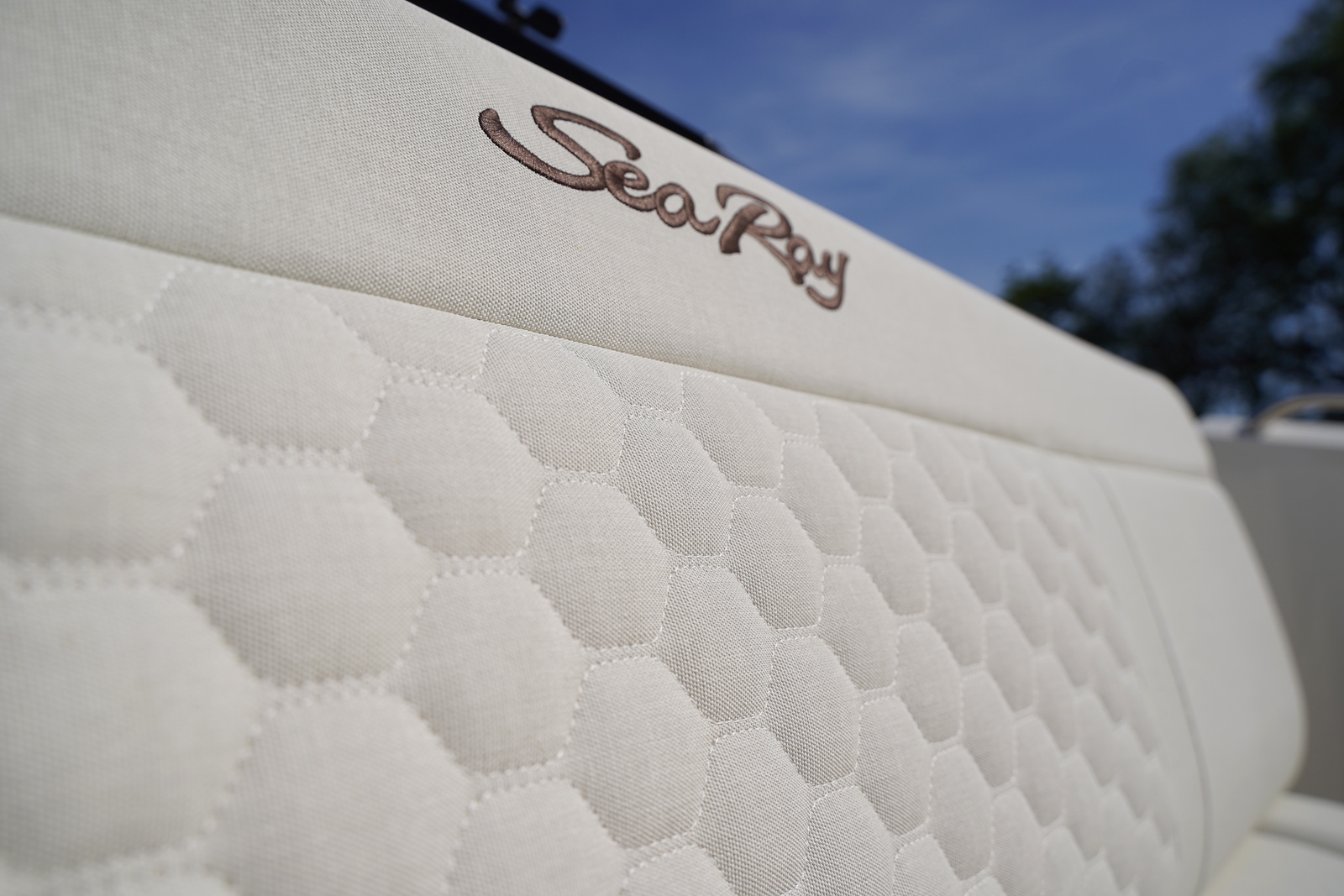 Sea Ray SPX 190 Nieuw Model (Harlow Coconut Bekleding)