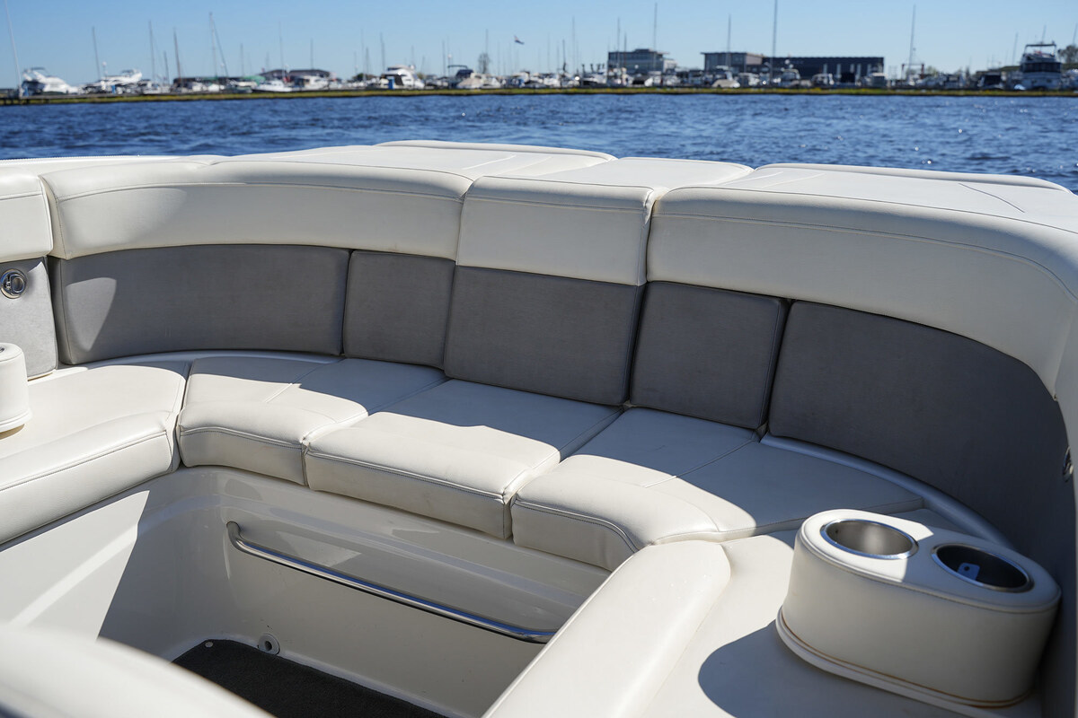 Bayliner 225