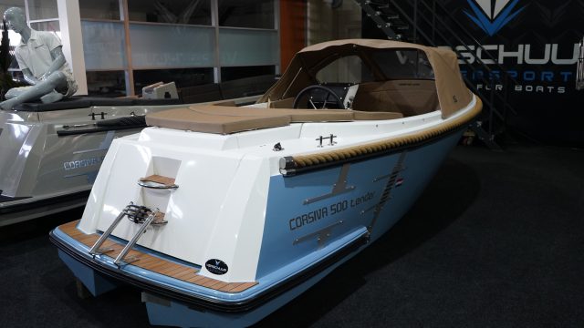 Corsiva  500 tender met 30 Pk DIRECT VAREN PROEFVAREN 12 & 13 SEPTEMBER