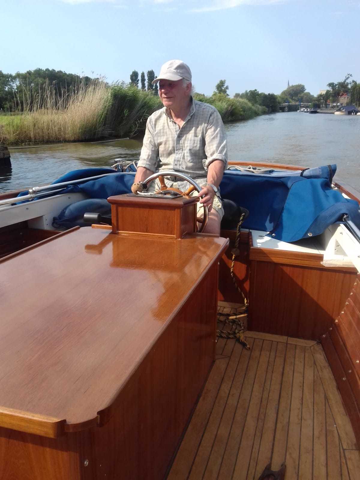 Overnaadse Sloep 750