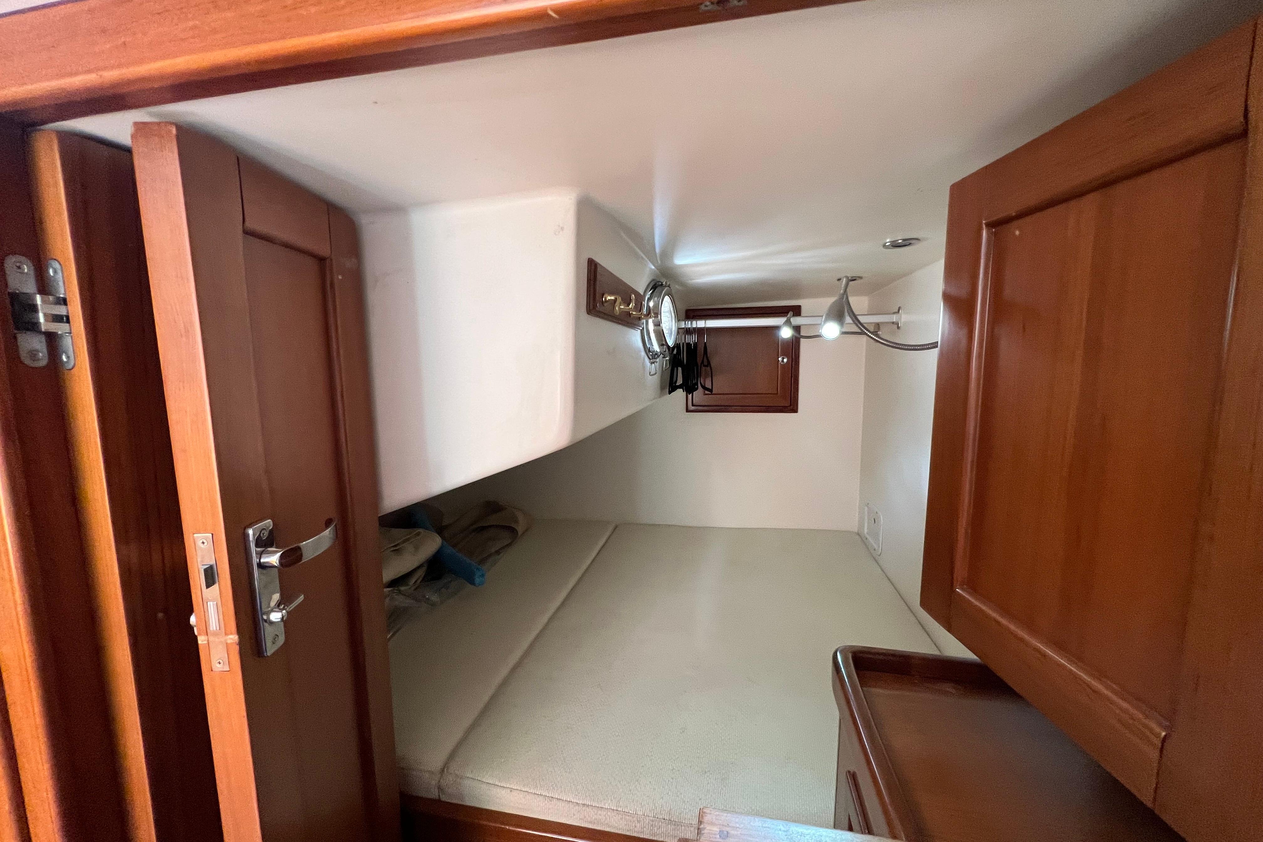 Long Island 40 Runabout