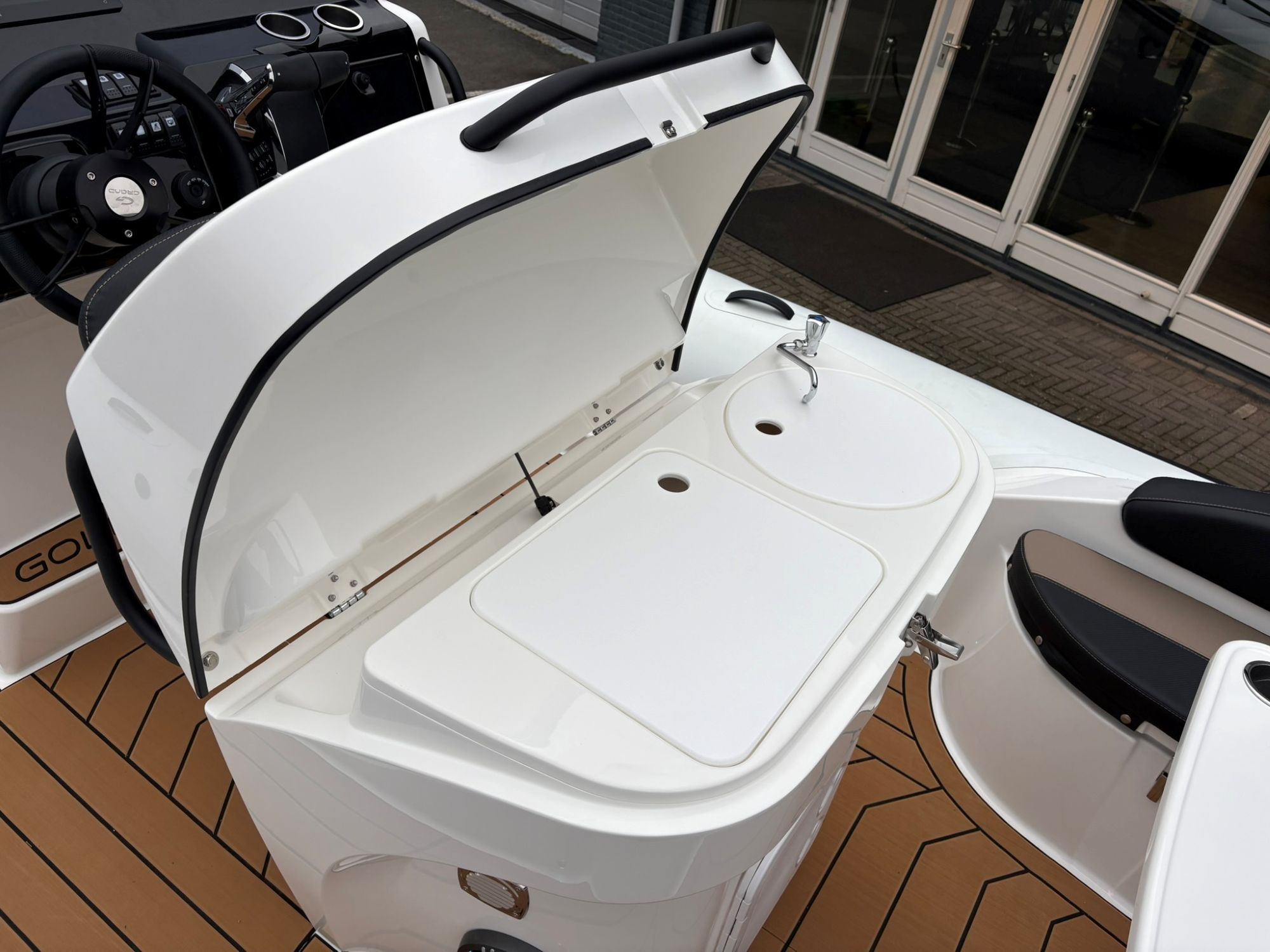 Grand Ribs Grand Golden Line G850 met 2x Mercury V6 225 PK!