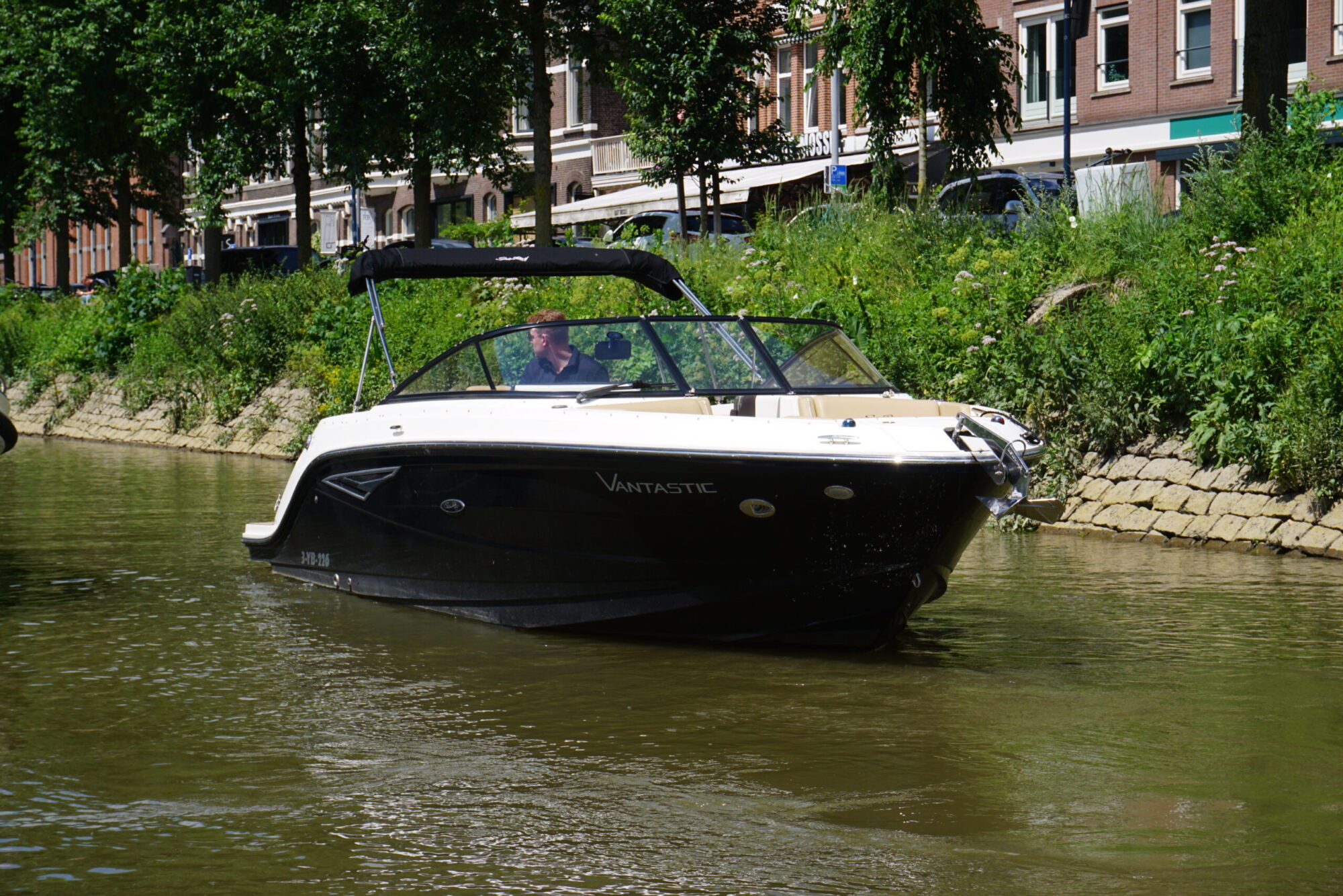 Sea Ray 250 SLX