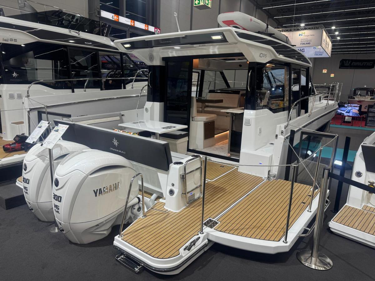 Jeanneau 1095 coupé serie 2