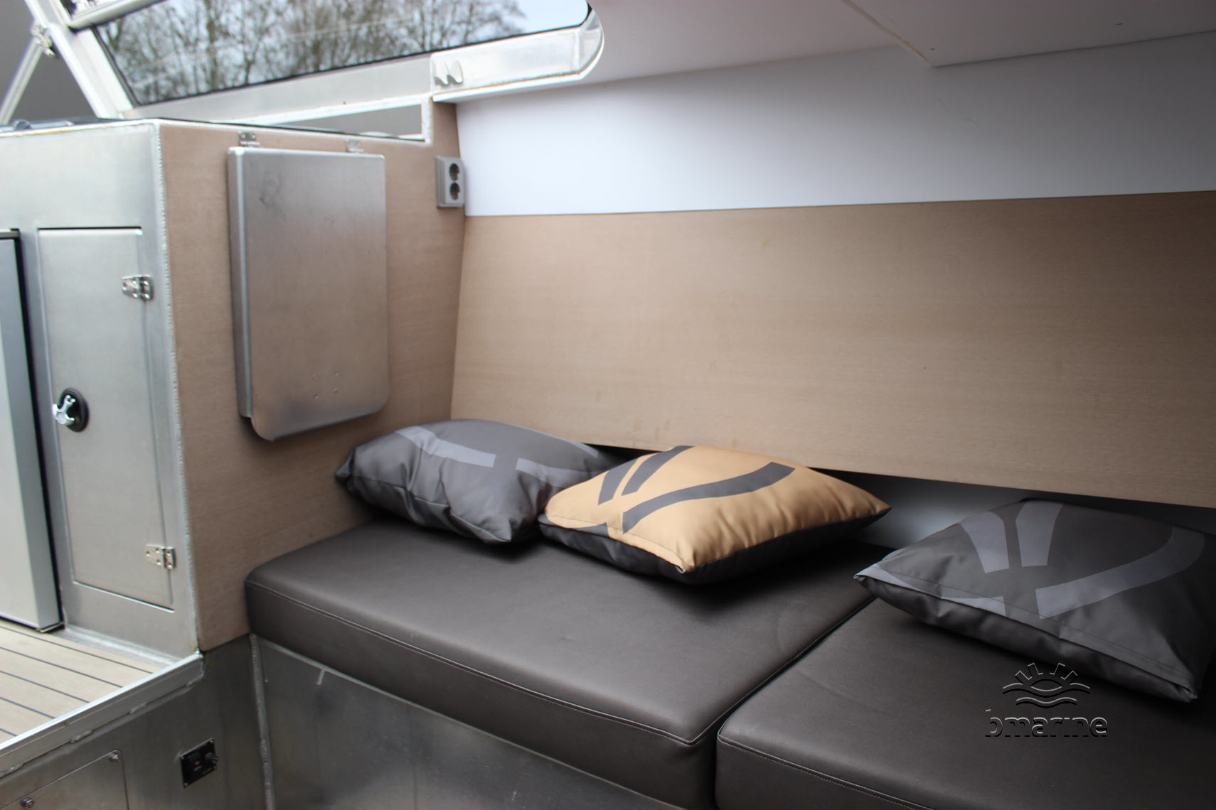 Van Vossen Tender Cabin 1000