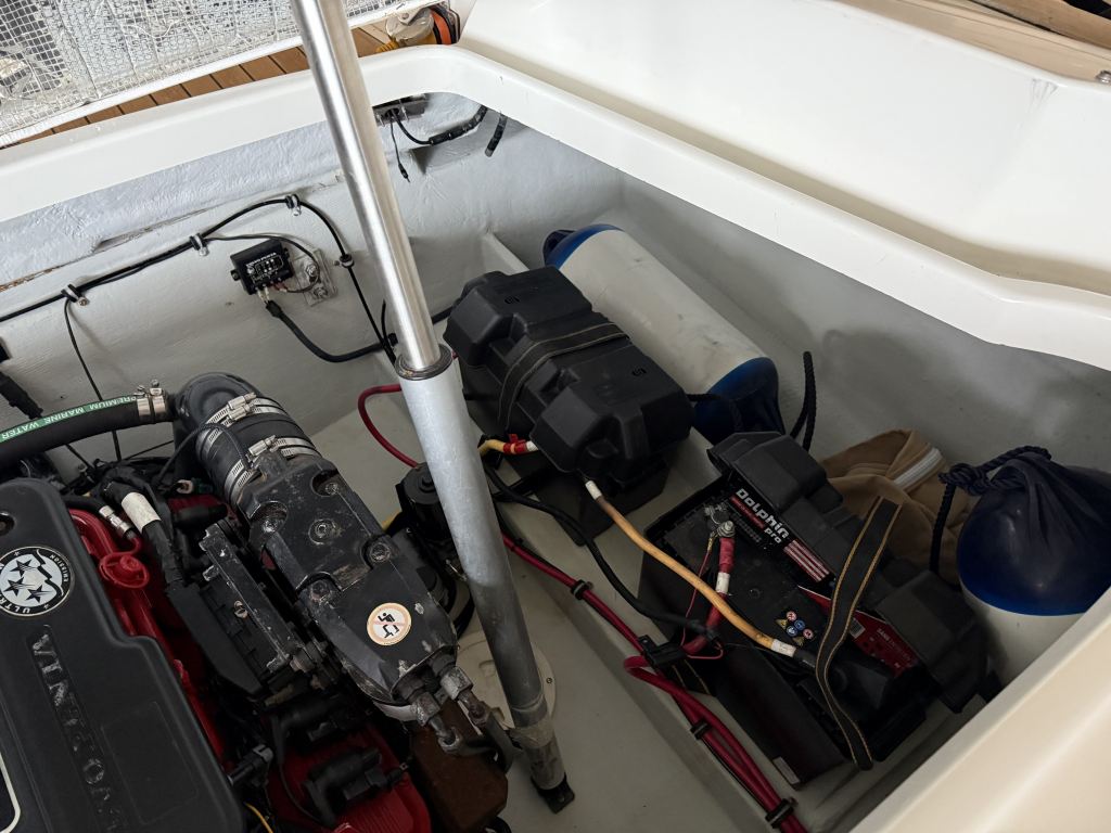 Chris Craft Corsair 28