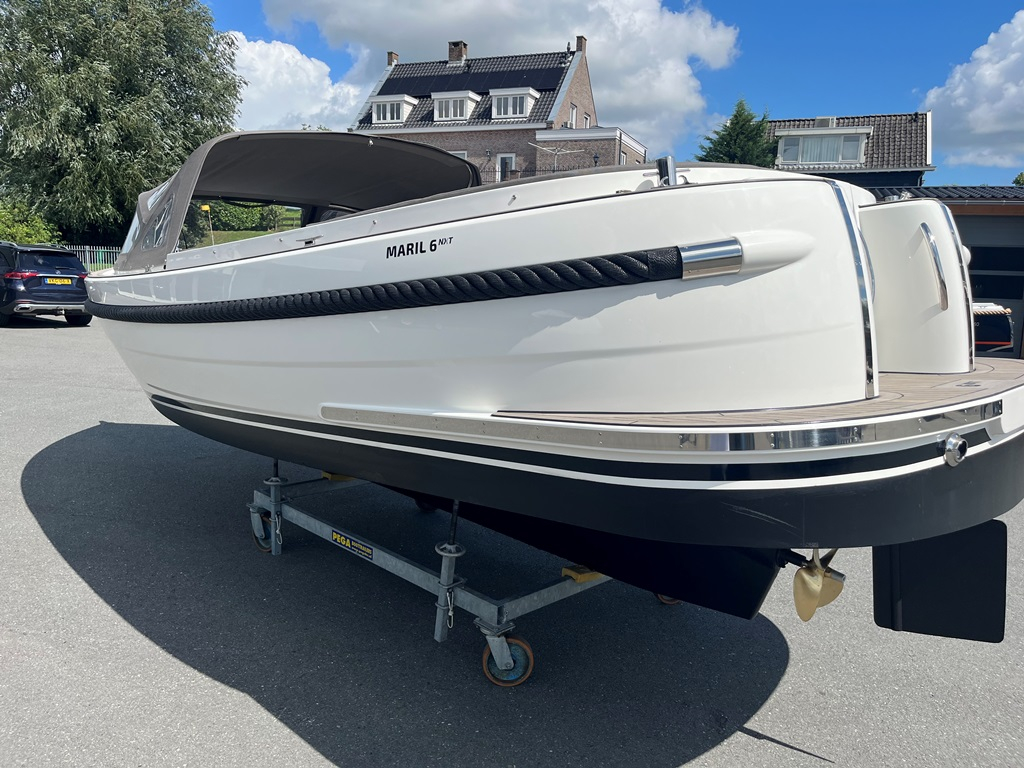 Maril 6NXT met Vetus 52 pk op voorraad!