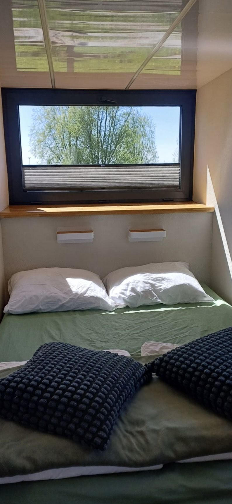 Campi 400 Houseboat Warns, Mooie Ligplaats