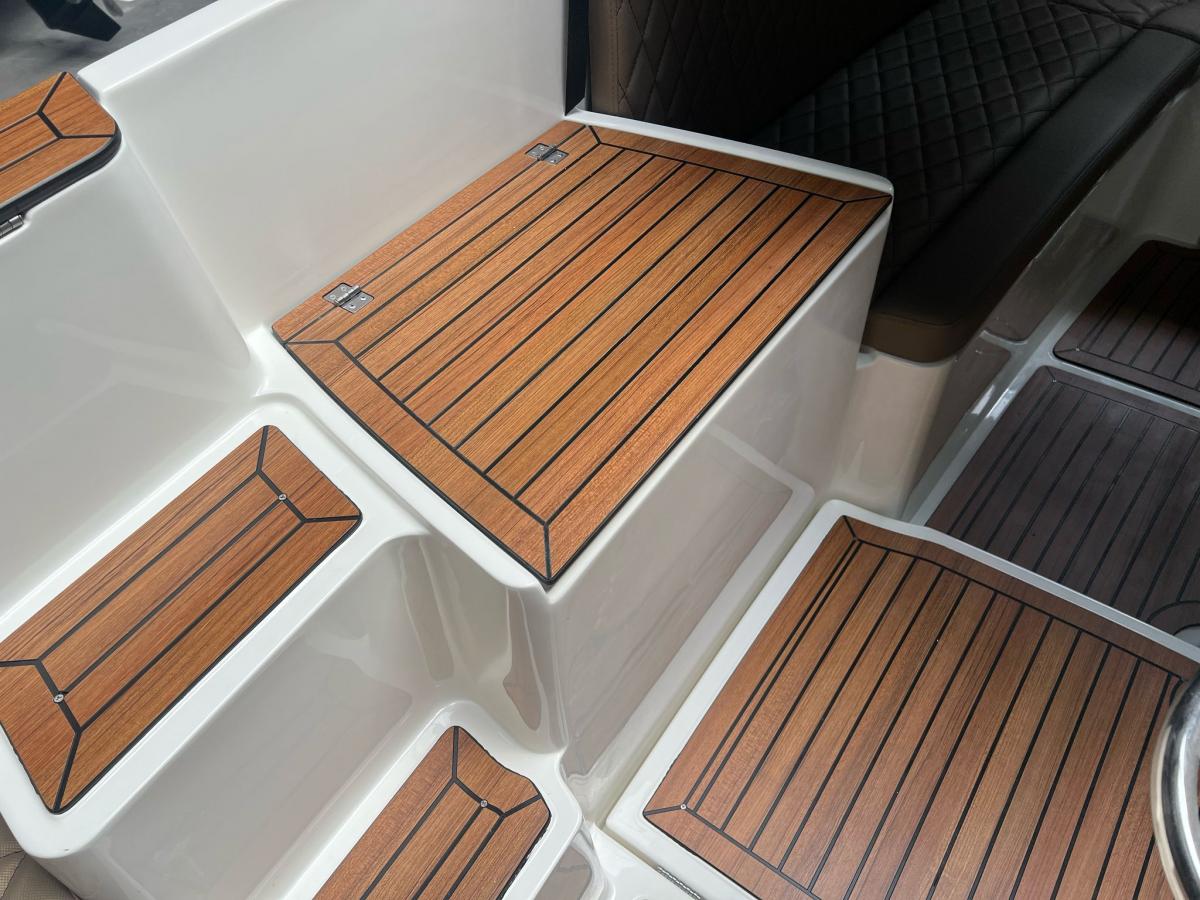 Oud Huijzer 740 Tender