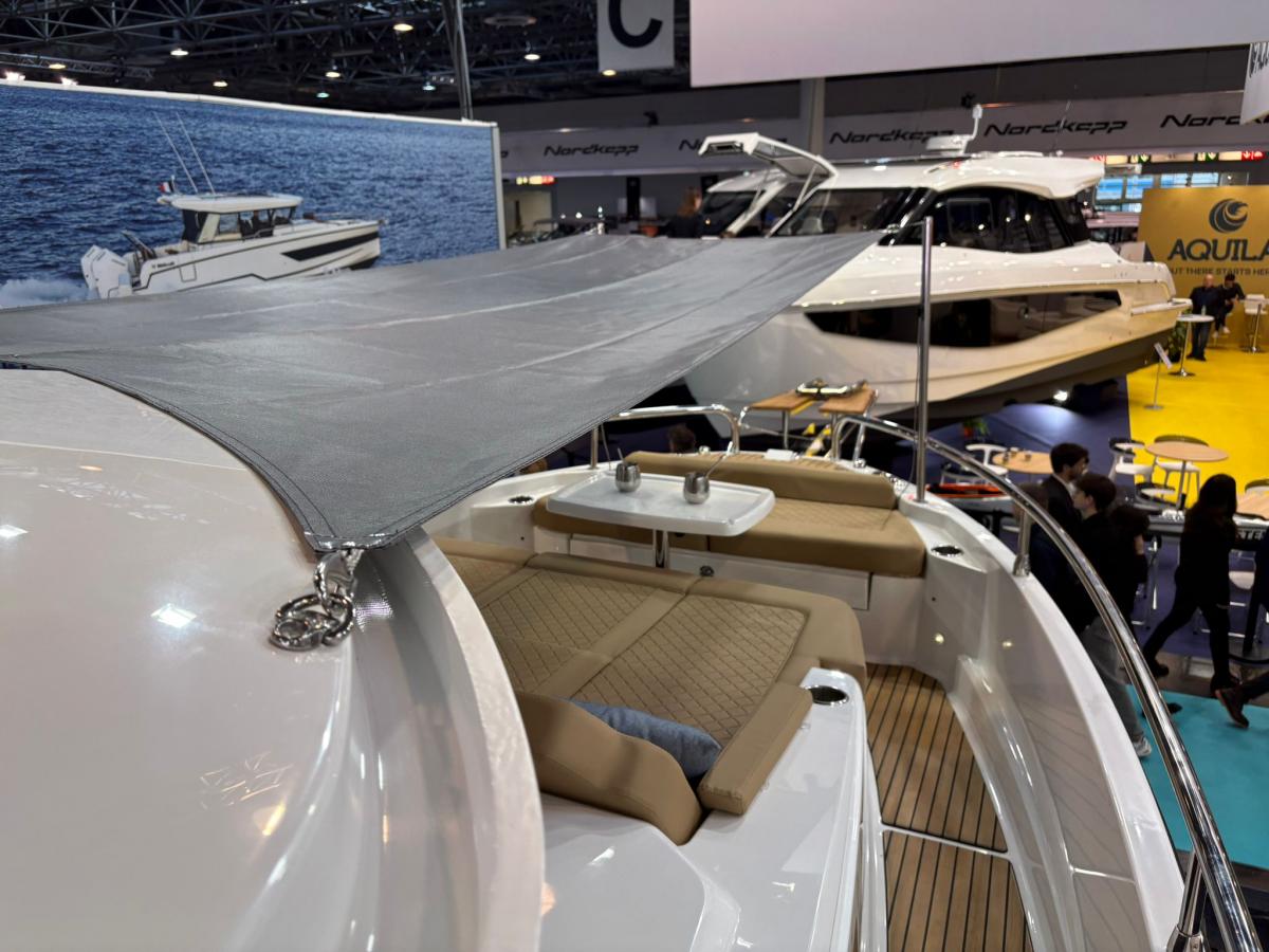 WELLCRAFT 38 EXPLORER