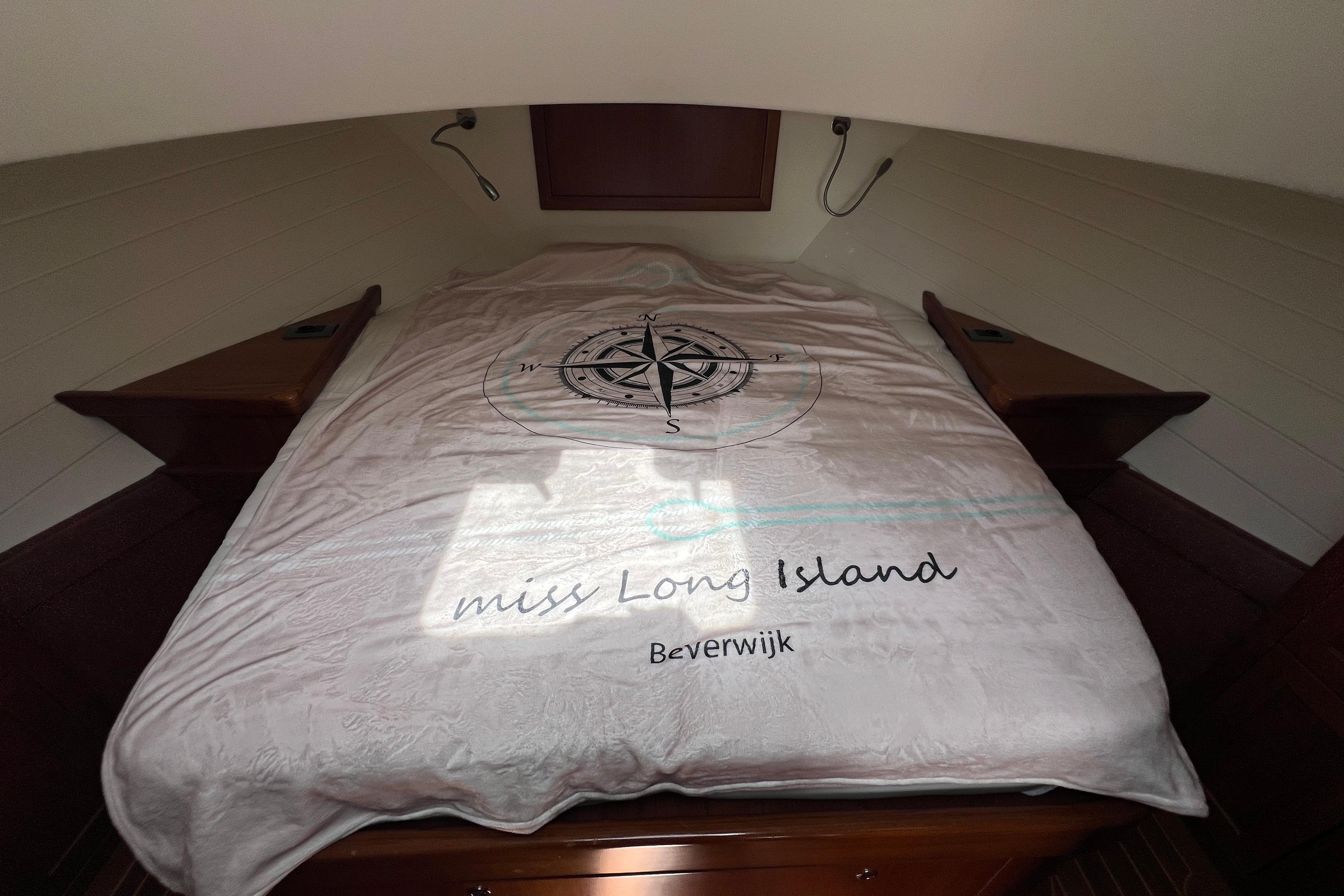 Long Island 40 Runabout