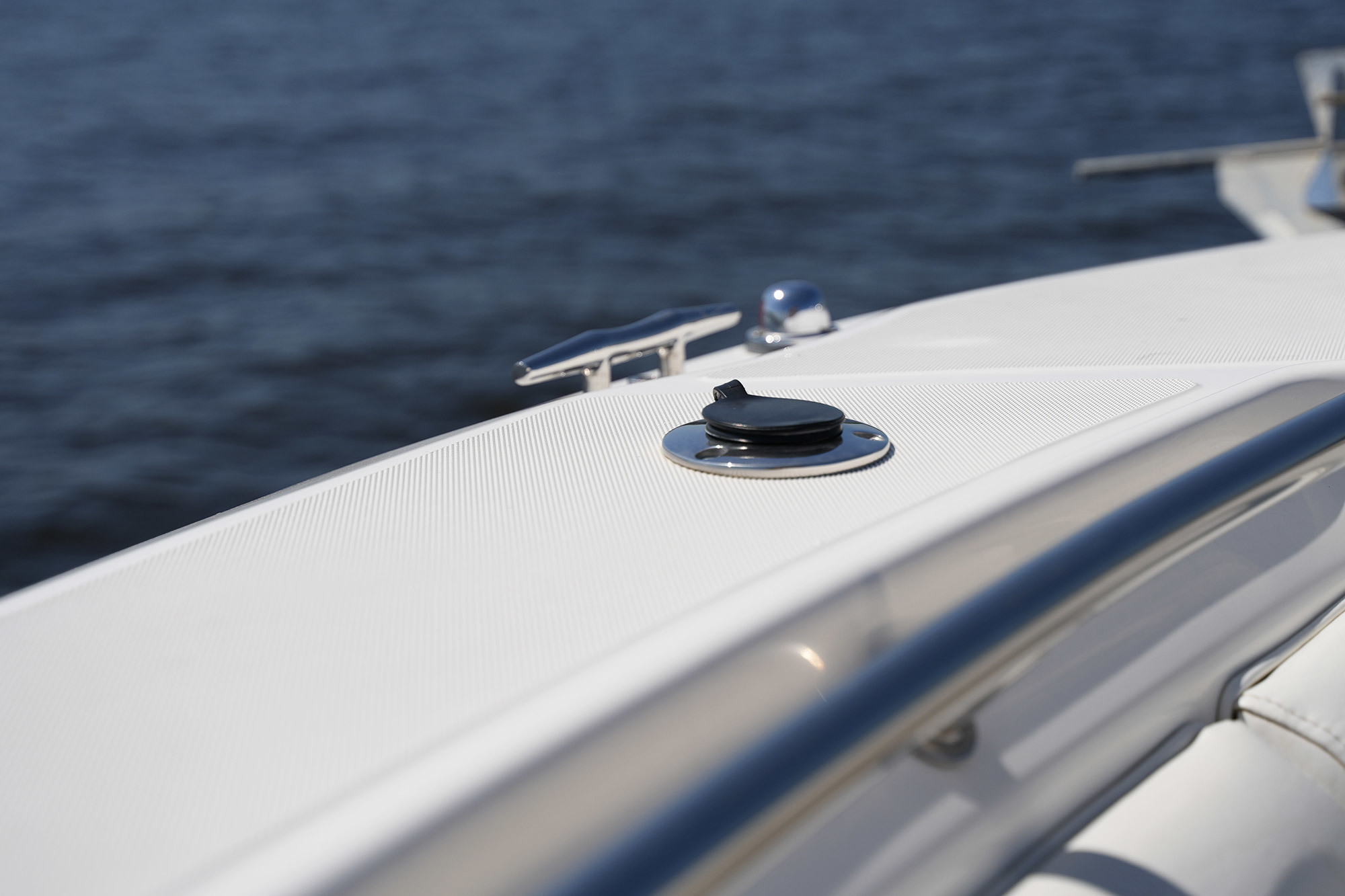 Boston Whaler 270 Outrage