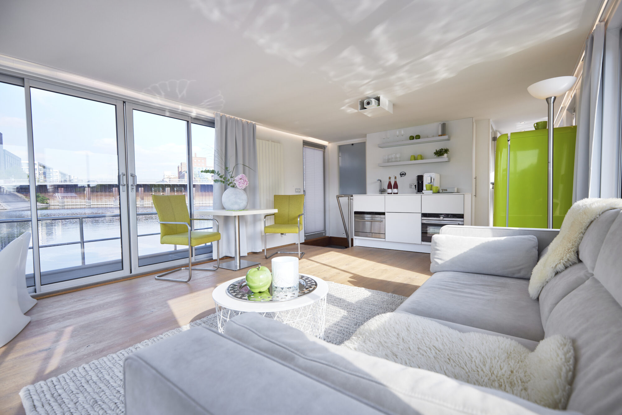 Motor Cruiser Home Traveller XXL Houseboat 1500