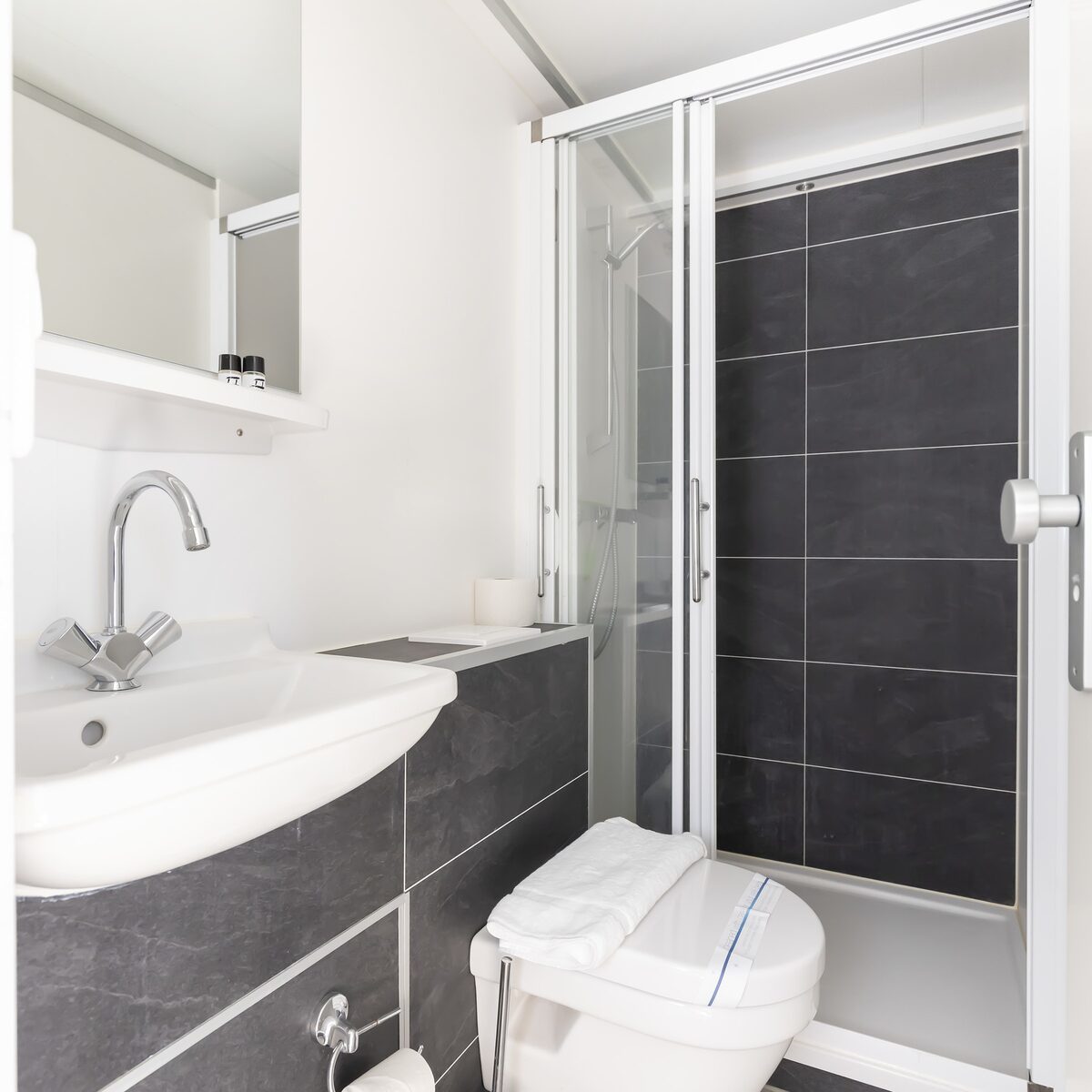 Havenlodge Houseboat 2018