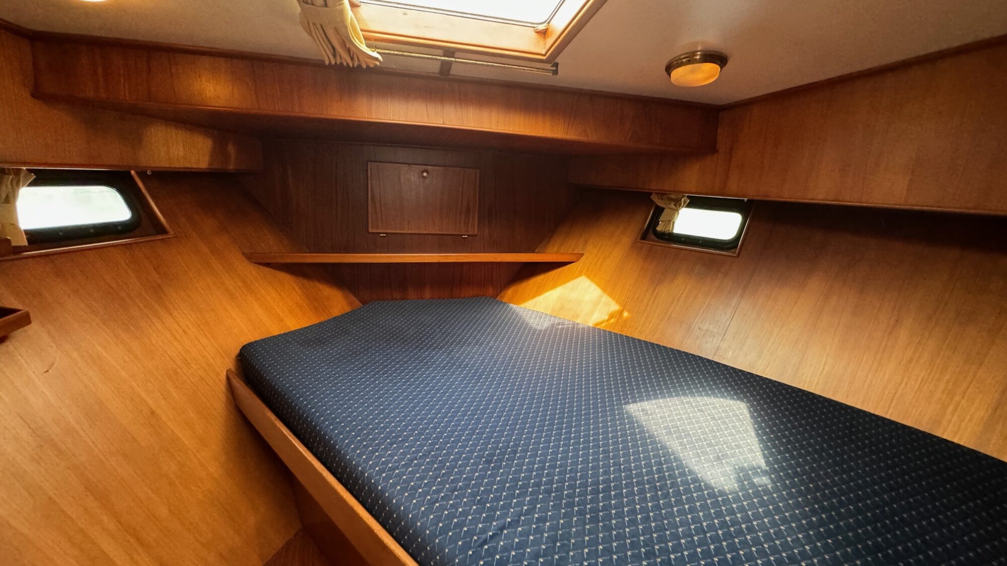 Vri-Jon Contessa 37 AK Cabrio