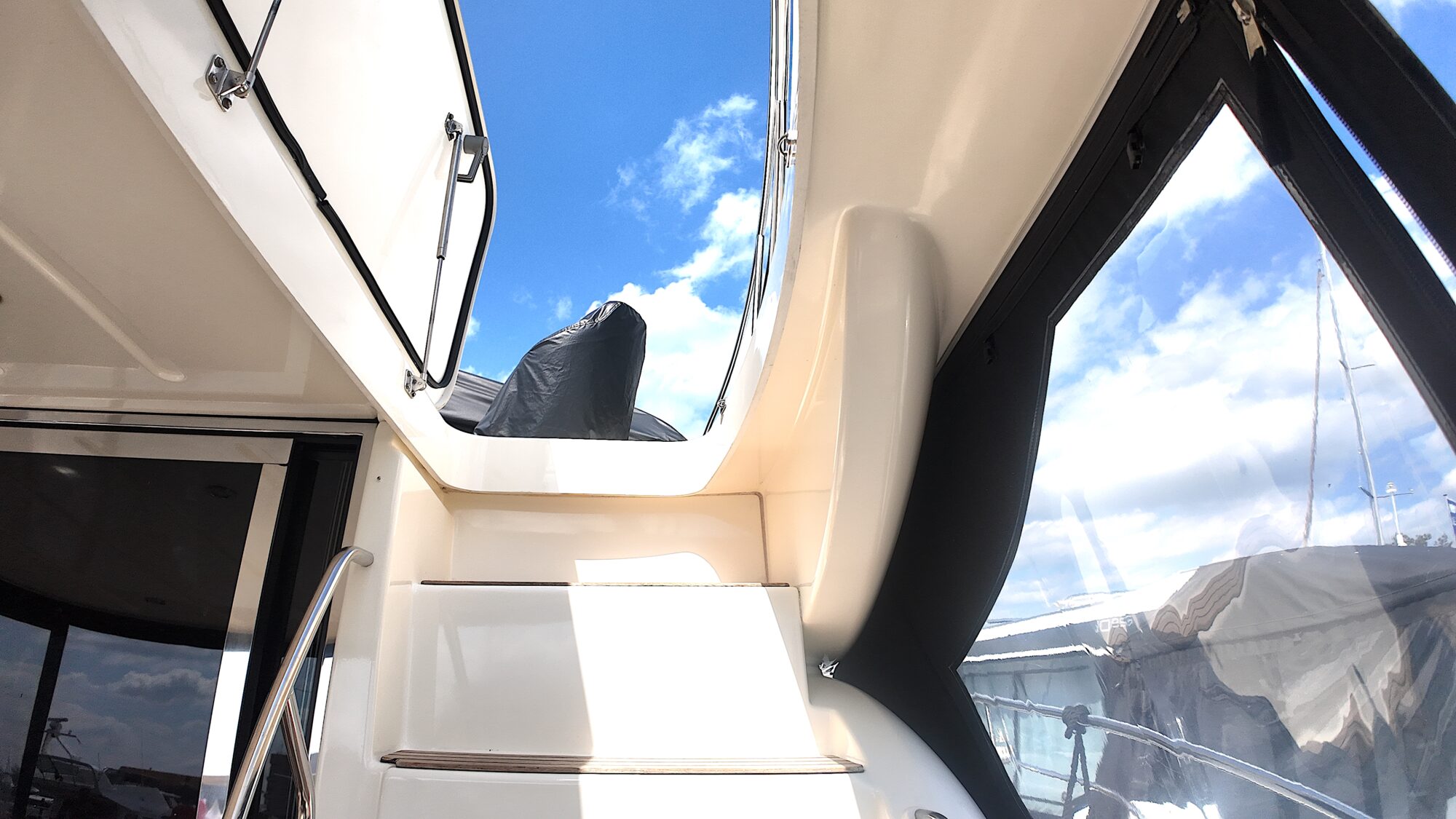 Jeanneau Prestige 42 Flybridge