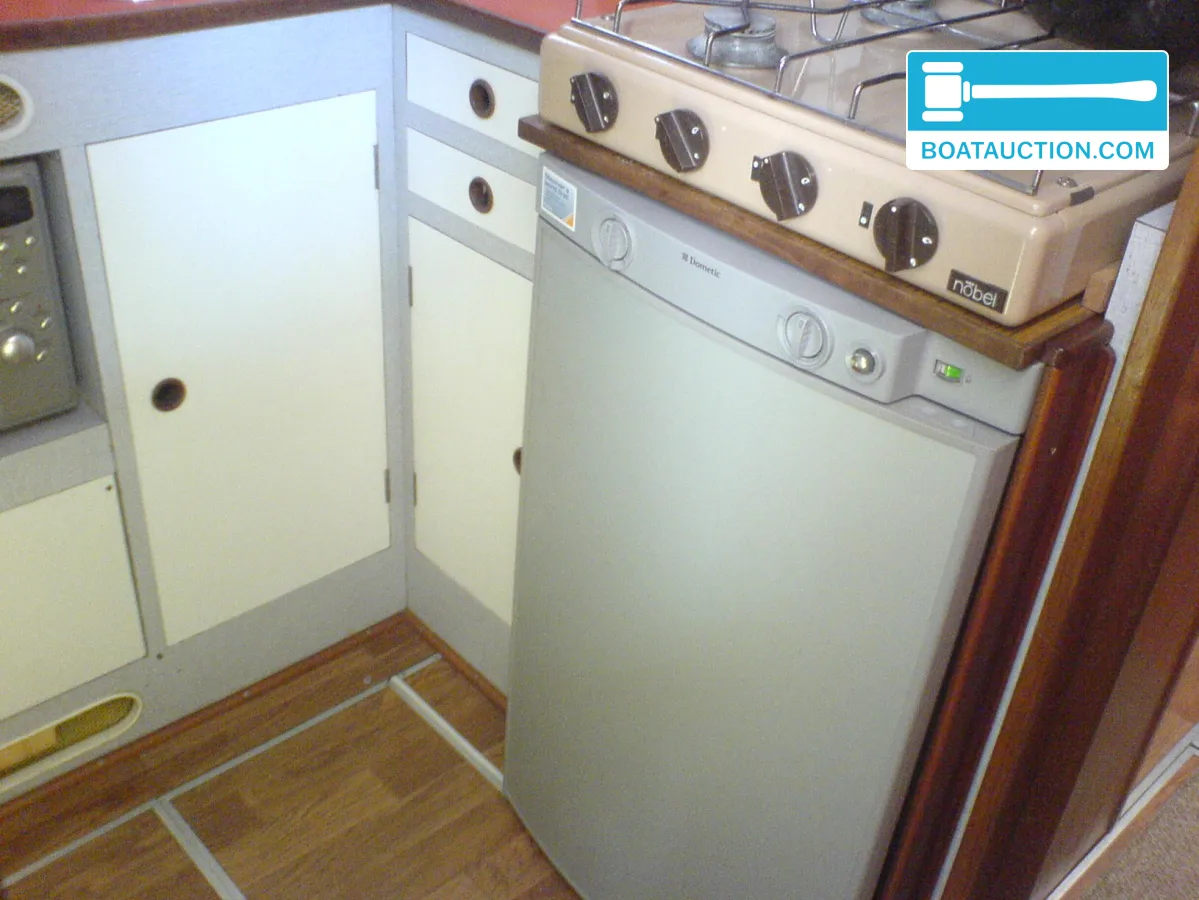 Broom 39 Continental