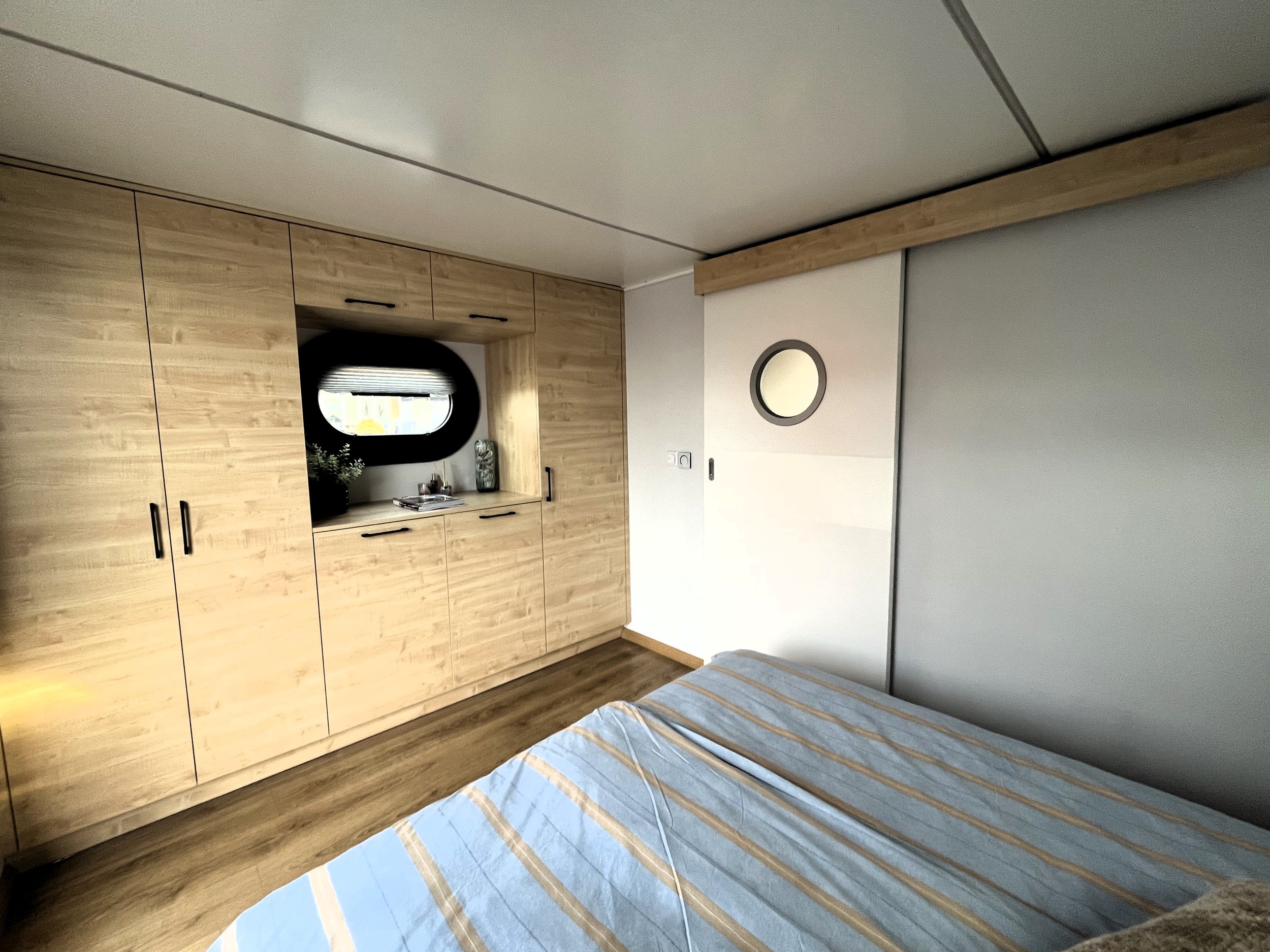 Campi 400 Houseboat (special 1 Sleepingroom))