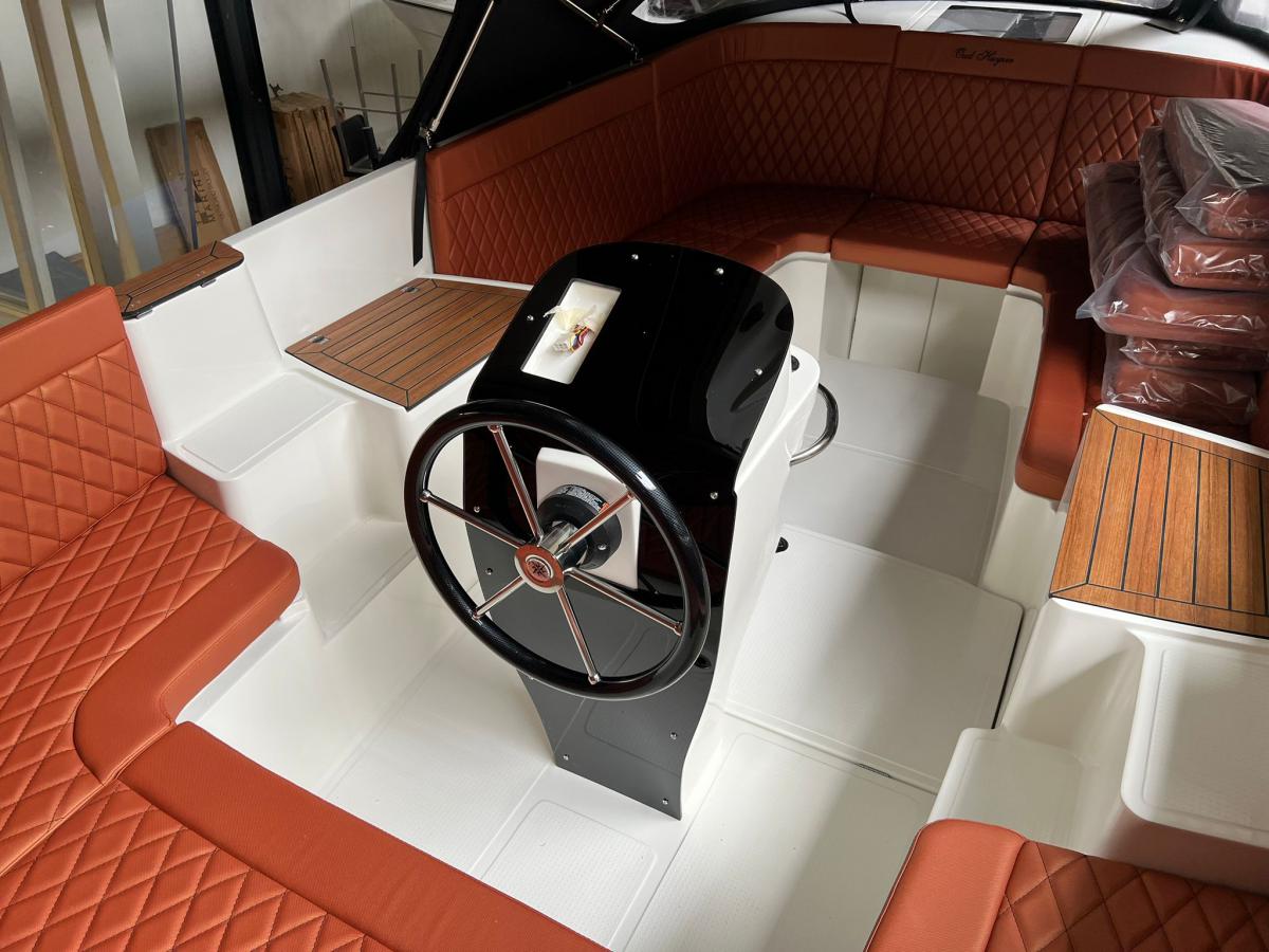 Oud Huijzer 740 Tender