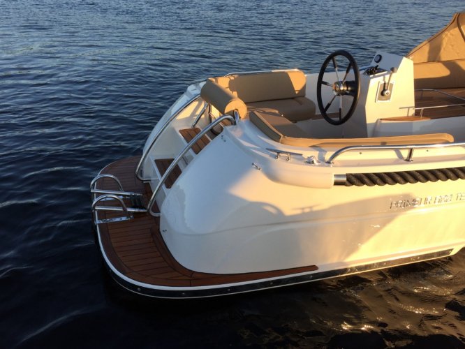 Primeur 600 tender DE GROOTSTE SLOEPENSHOWROOM VAN NEDERLAND