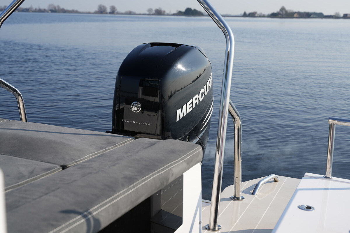 Axopar 28 Cabin - AC