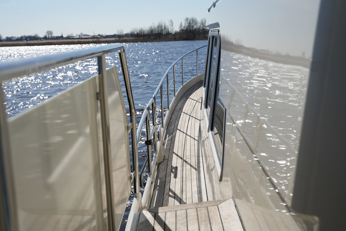 Linssen Grand Sturdy 410 AC Variotop met stabilisator