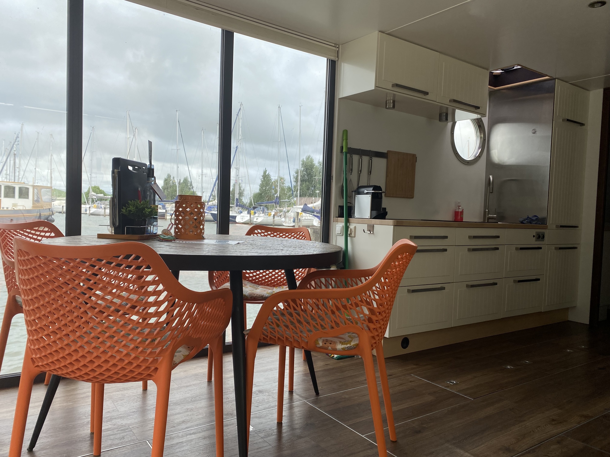La Mare Houseboat Met Ligplaats Model DFS Aluminium